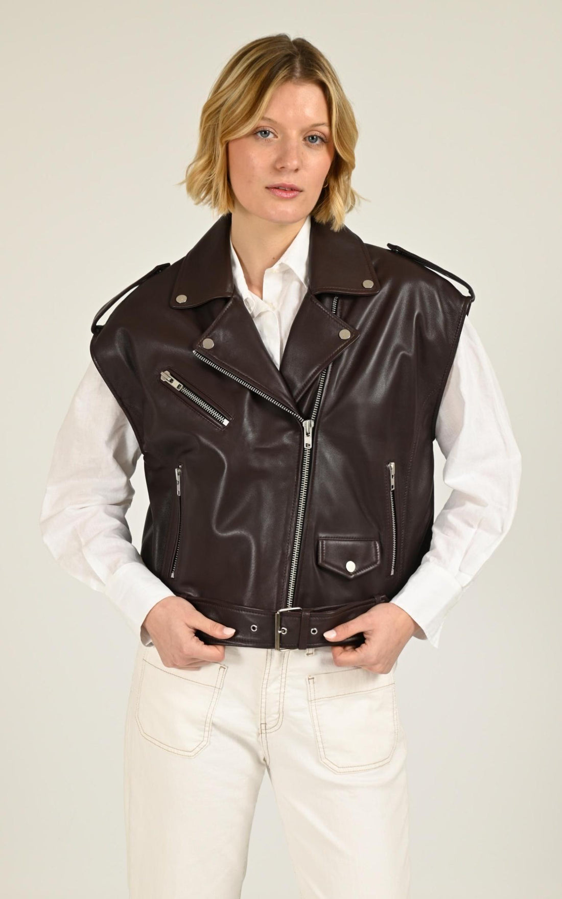 Gilet Cuir Femme Serge Pariente, modèle Stef gilet de couleur bordeaux