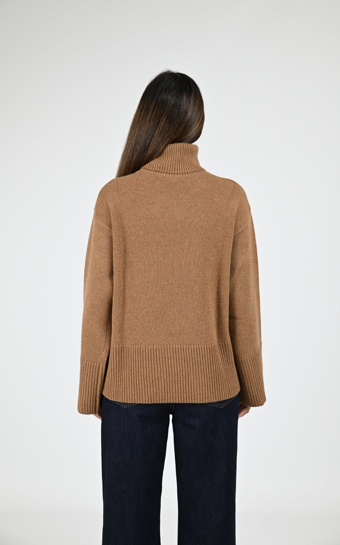 Pull Textile Femme Woolrich, modèle Supergeelong kn2006 de couleur dark camel