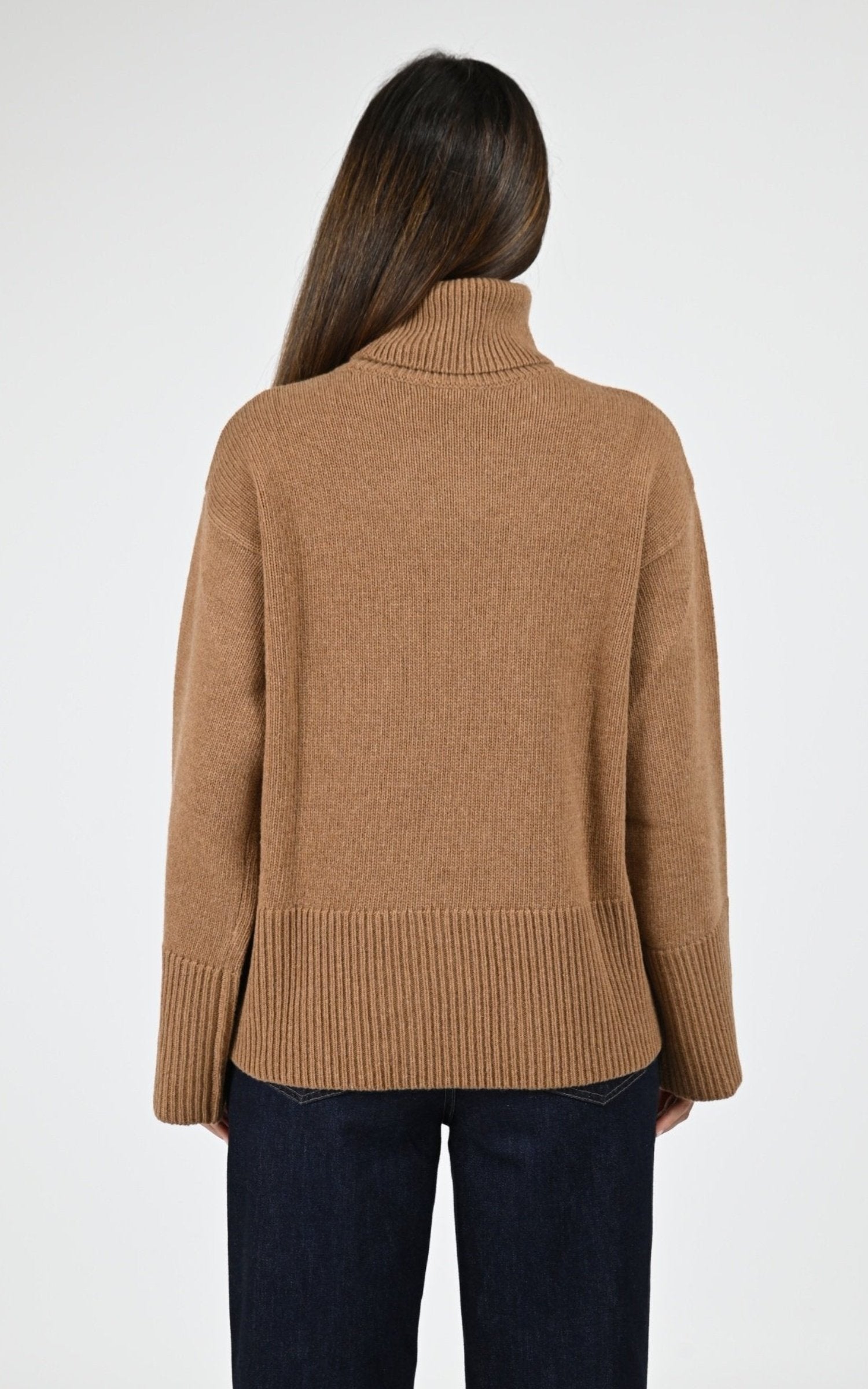 Pull Textile Femme Woolrich, modèle Supergeelong kn2006 de couleur dark camel