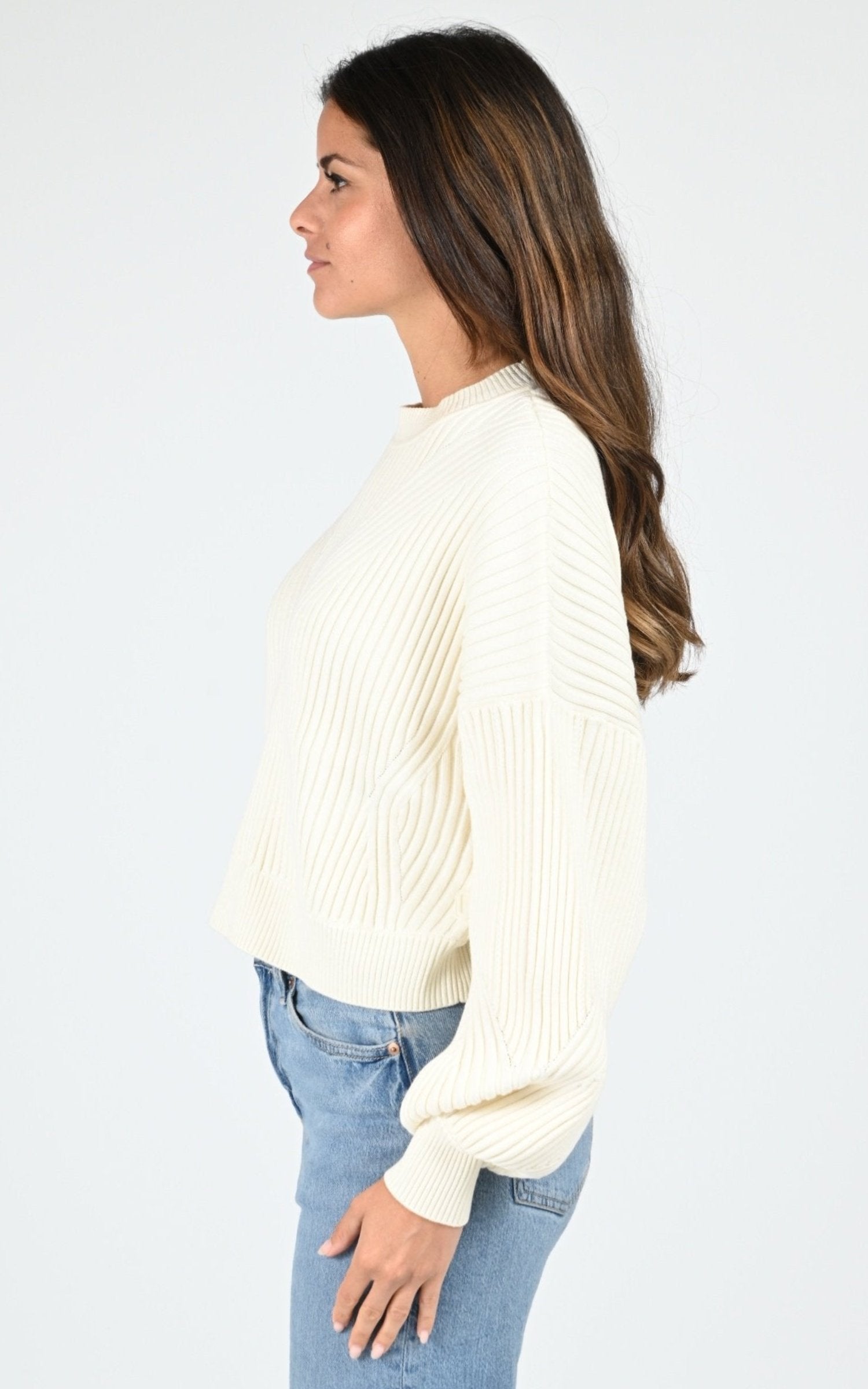 Pull Textile Femme Gertrude, modèle Tabita de couleur creme 3