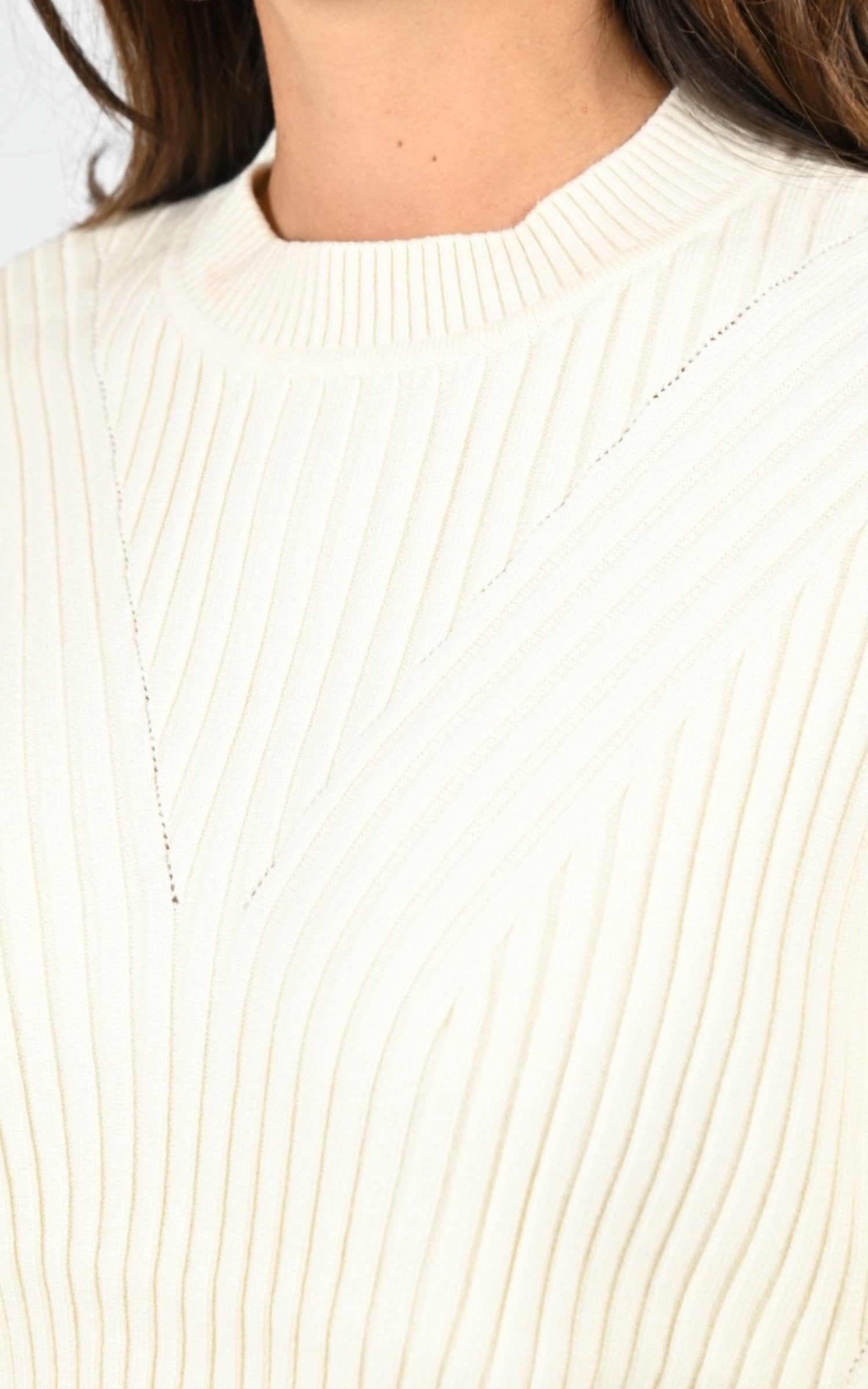 Pull Textile Femme Gertrude, modèle Tabita de couleur creme