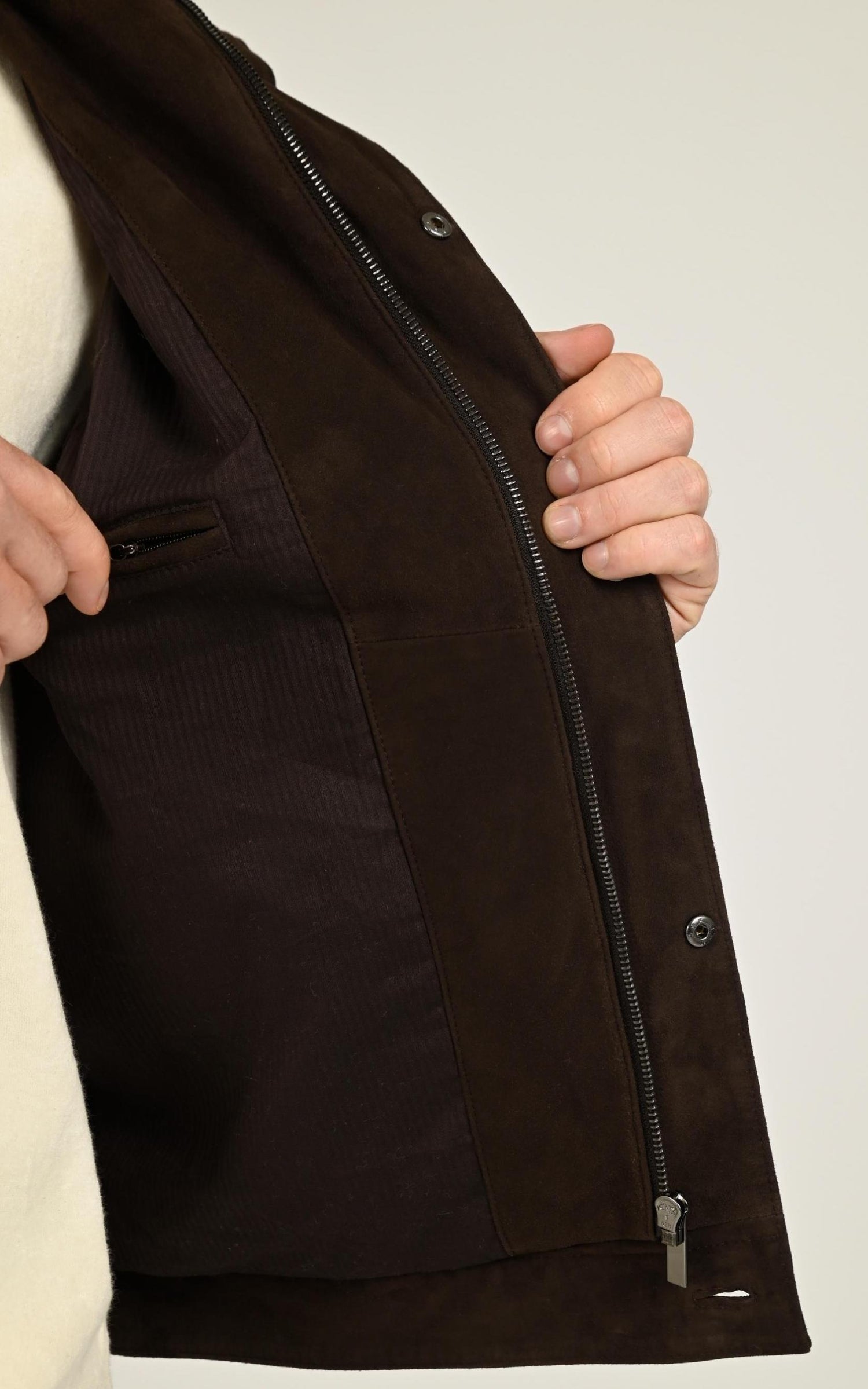 Blouson Daim Homme Serge Pariente, modèle Ziggy de couleur marron 6