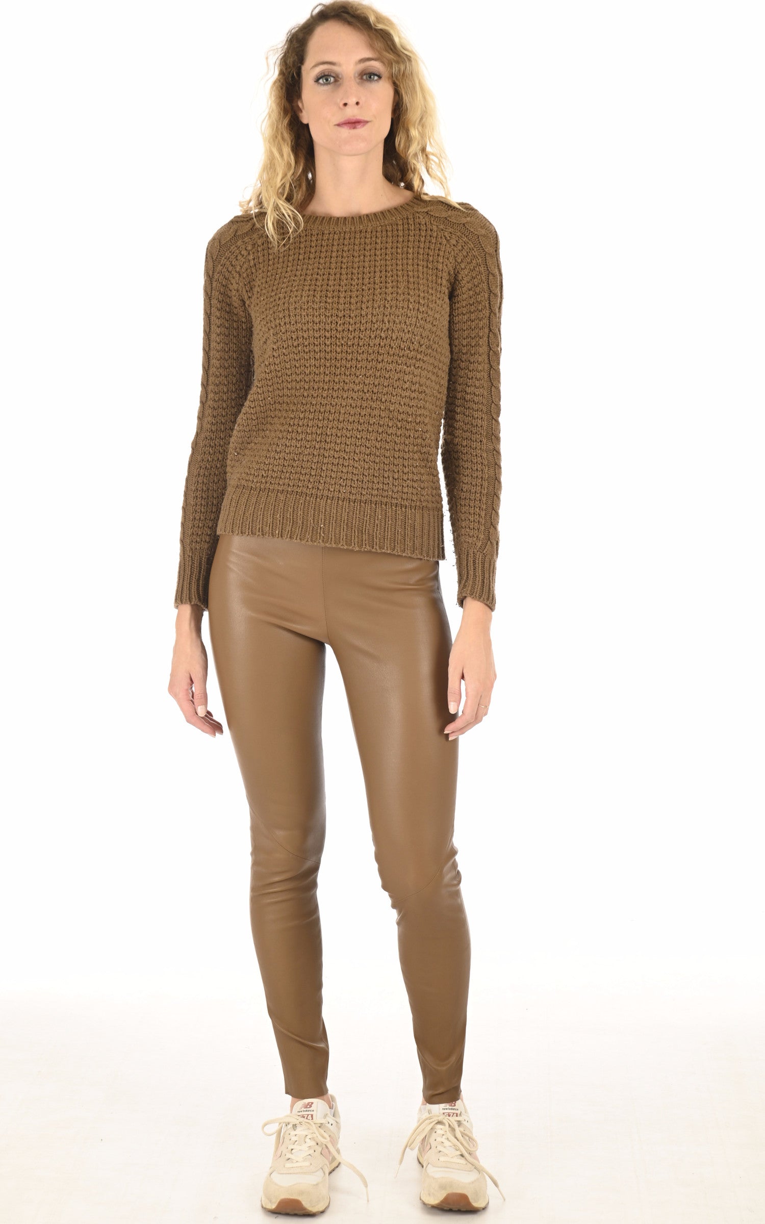 A &quot;MAGNOLIA 64347&quot; Camel Oakwood Pantalon Femme opened photo