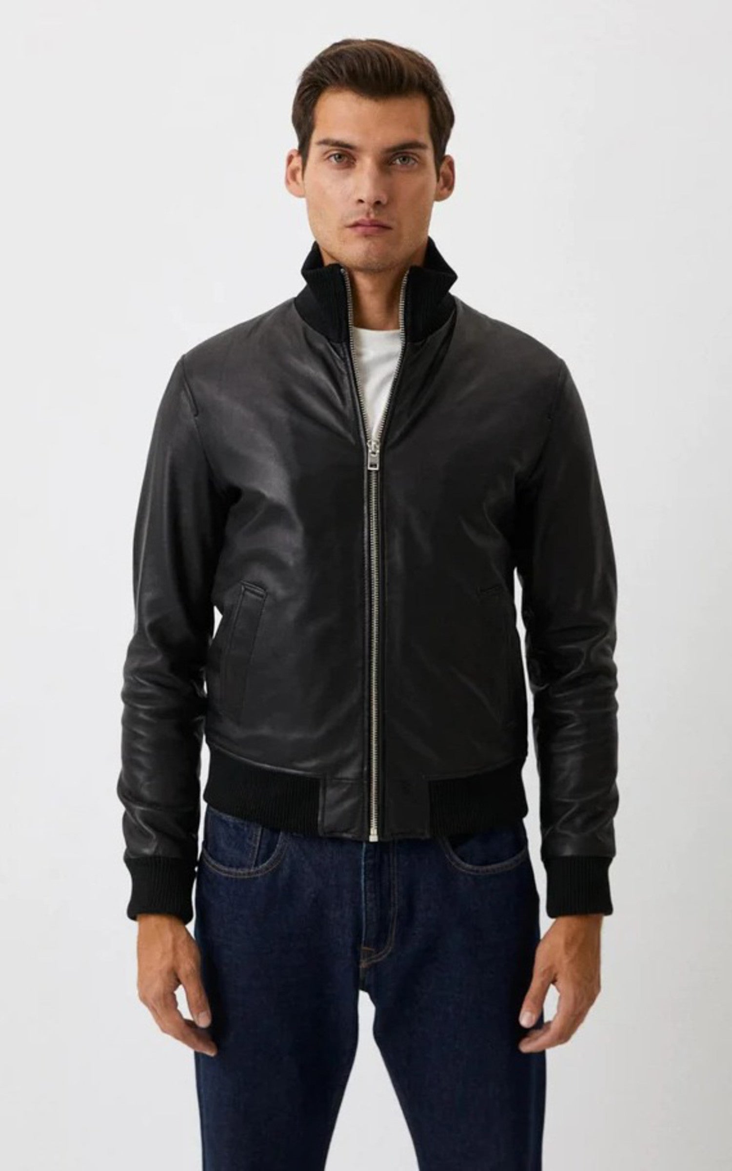 A &quot;PAROS&quot; Noir Serge Pariente Blouson Homme opened photo