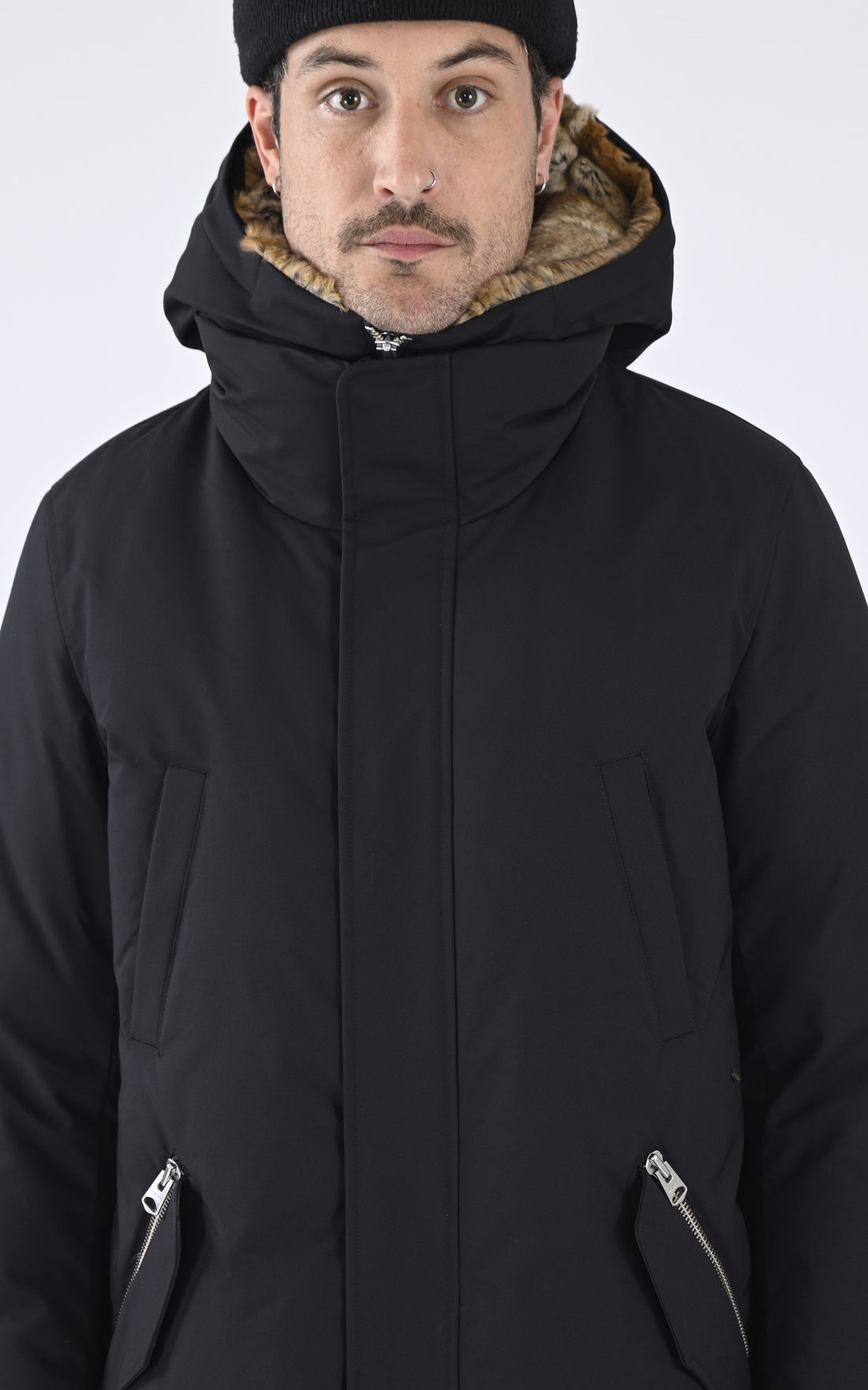 A &quot;EDWARD-F&quot; Noir Mackage Ves Doudoune Homme opened photo