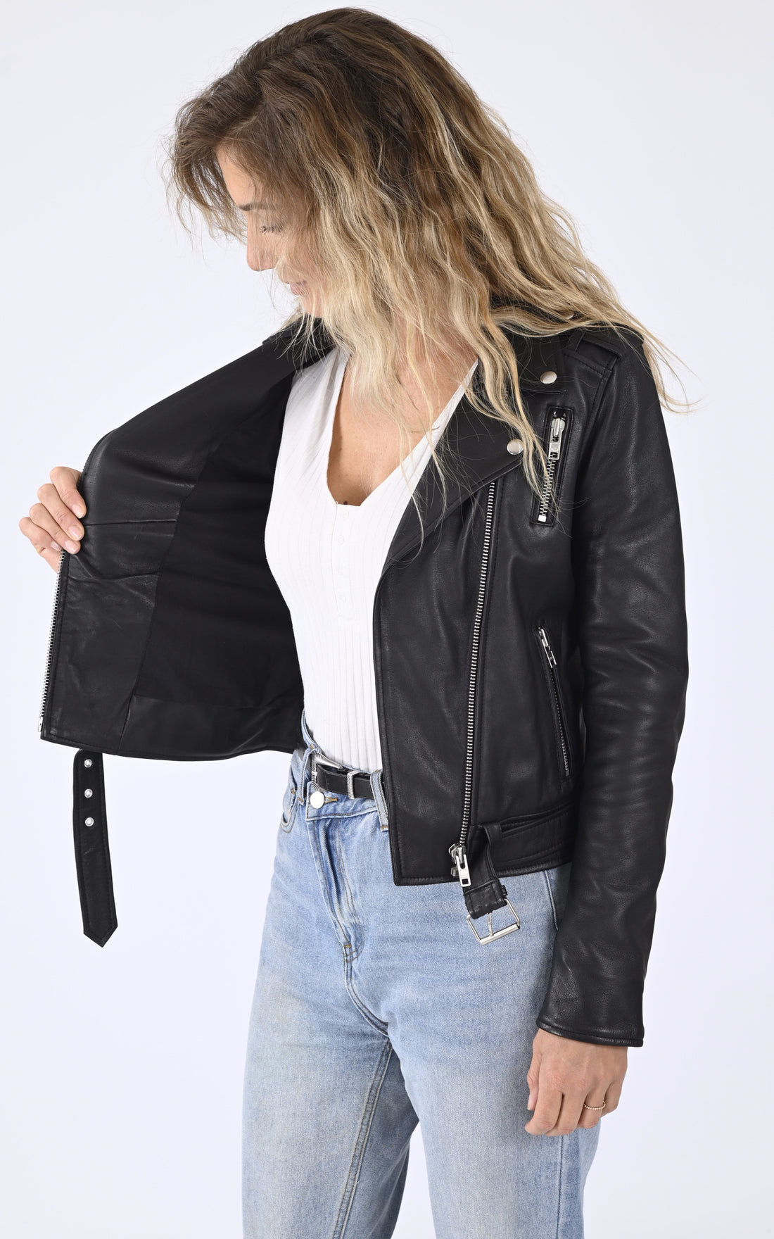 A &quot;LIV&quot; Noir Serge Pariente Blouson Femme opened photo