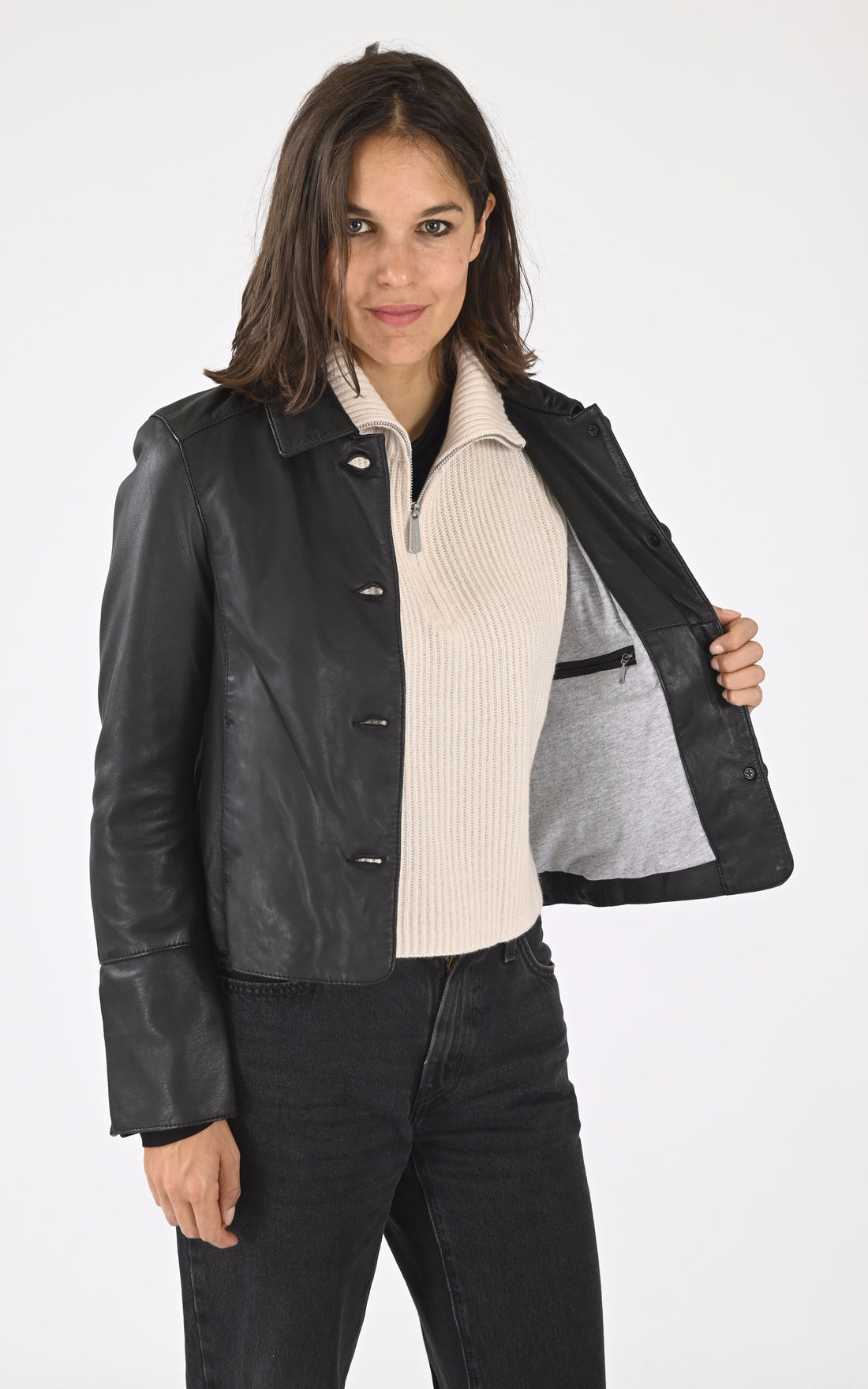 A &quot;LESLIE 64843&quot; Noir Oakwood Blazer Femme closed photo
