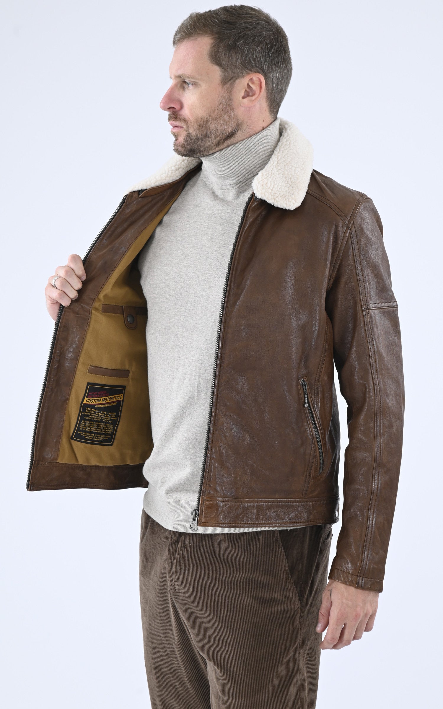 A &quot;PLATON 102423&quot; Cognac Daytona 73 Blouson Homme interior photo