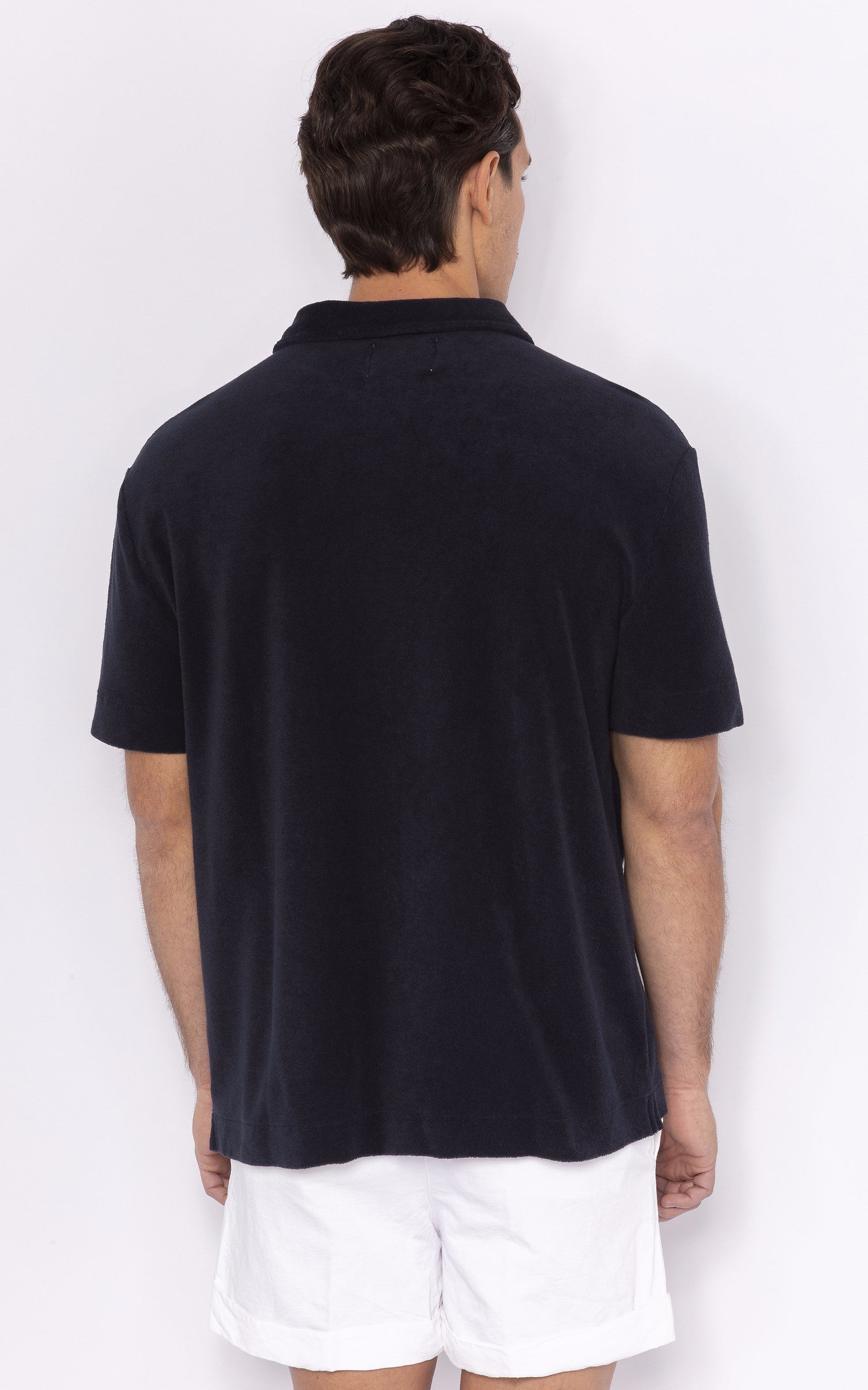 A "CH04" Marine Rivieras Chemise Homme interior photo