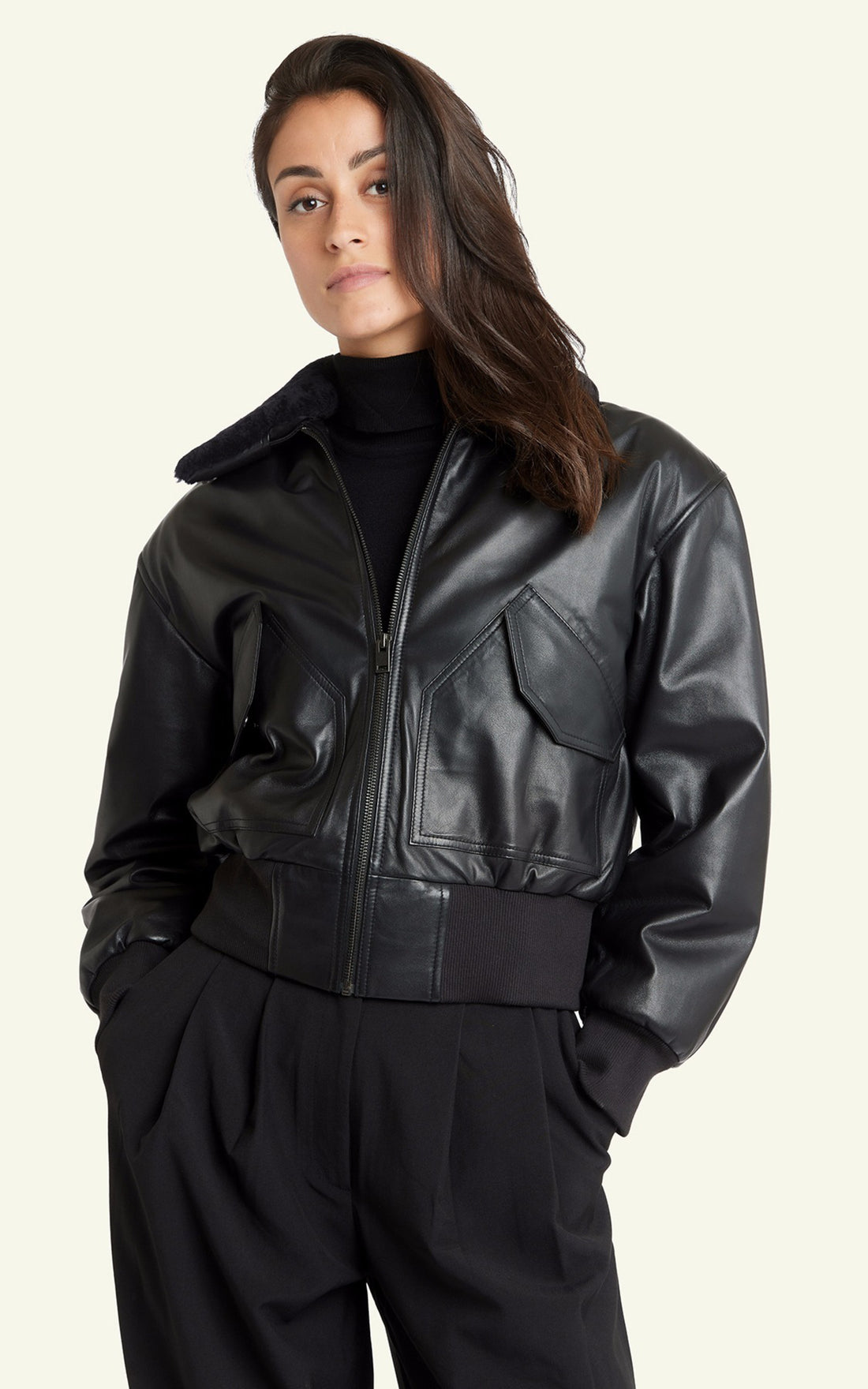A &quot;DORA&quot; Noir Serge Pariente Blouson Femme opened photo