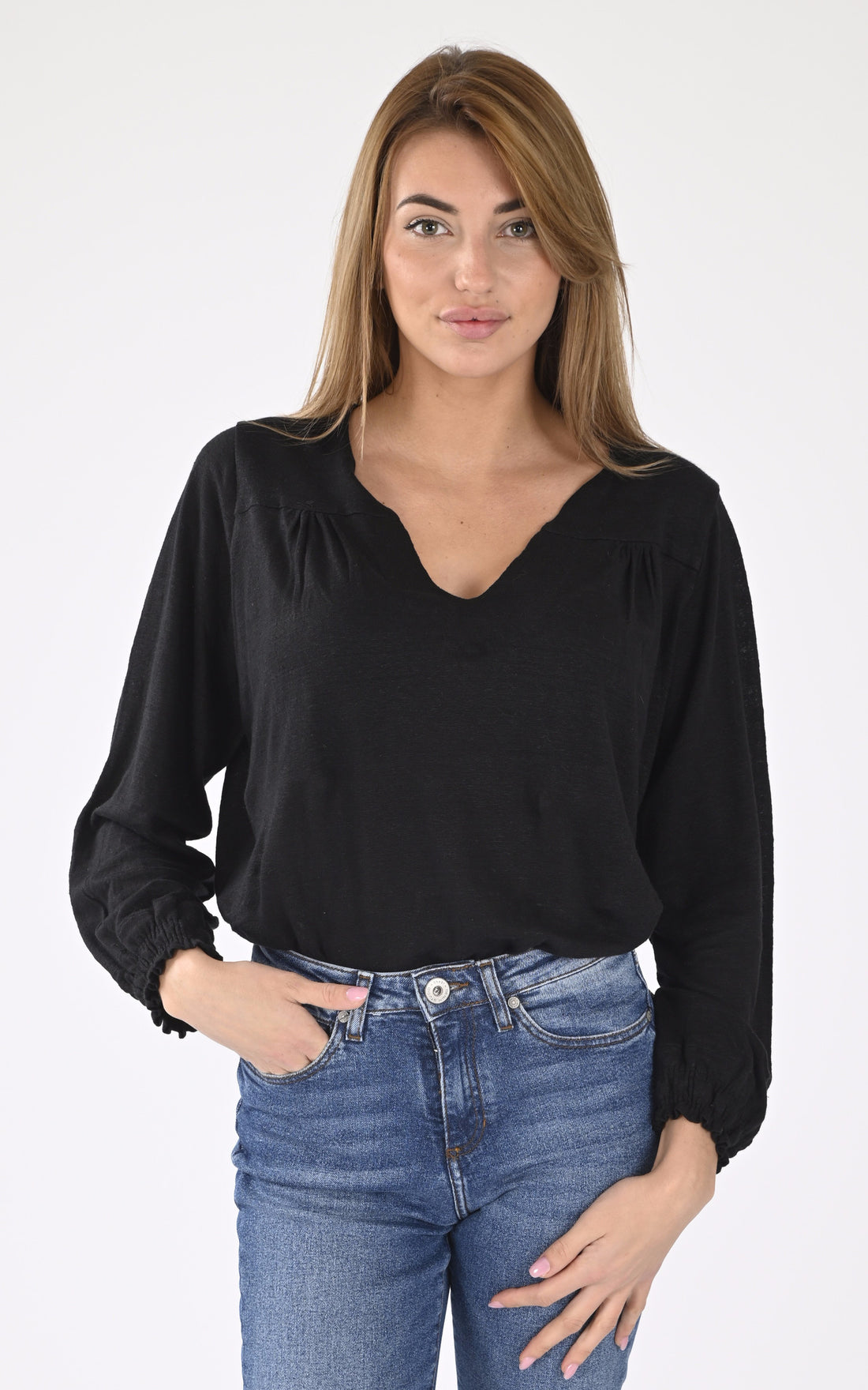 A &quot;EVY 4605046&quot; Noir Notshy blouse Femme opened photo