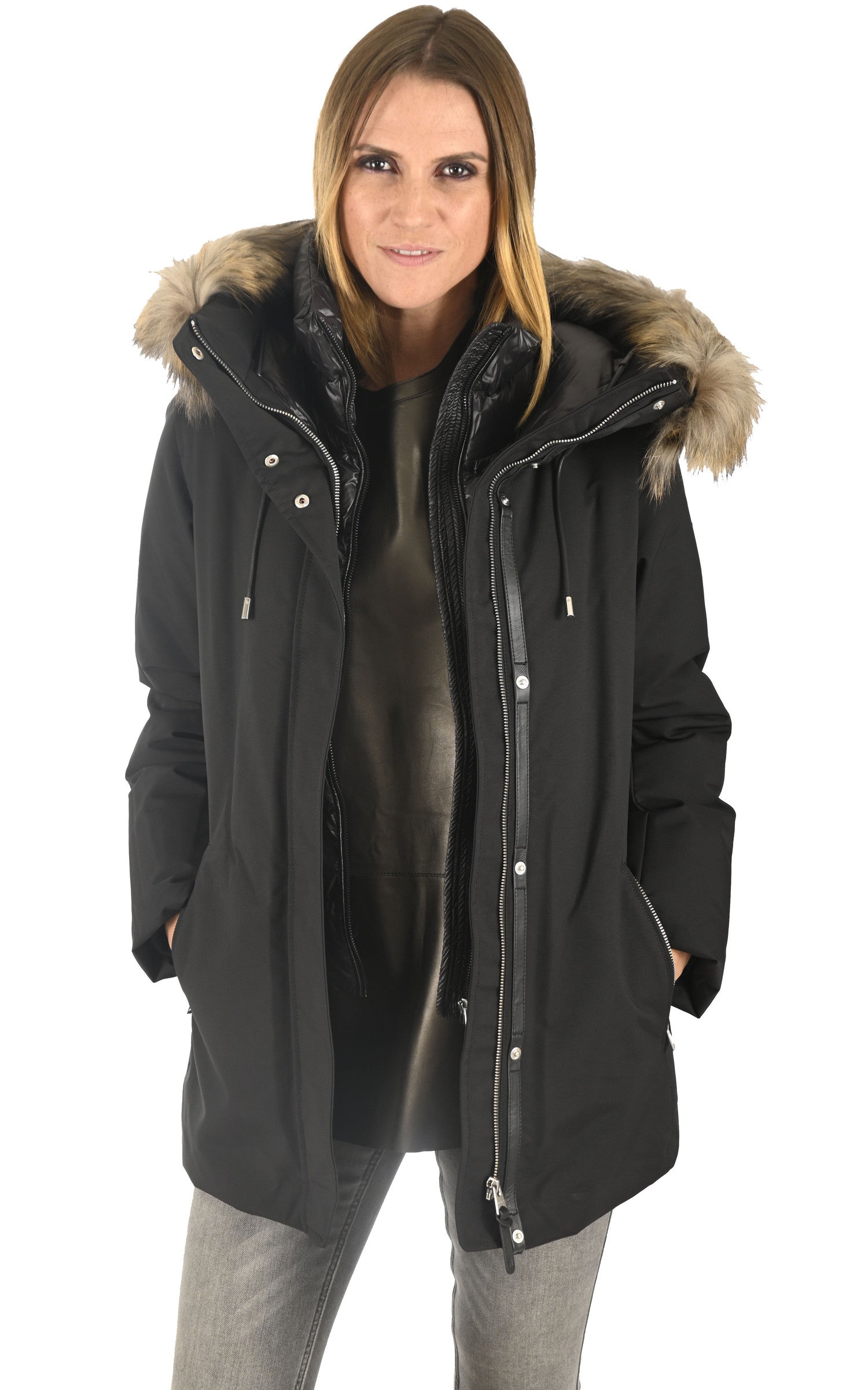 A &quot;JENI-F&quot; Noir Mackage Ves Doudoune Femme opened photo 1