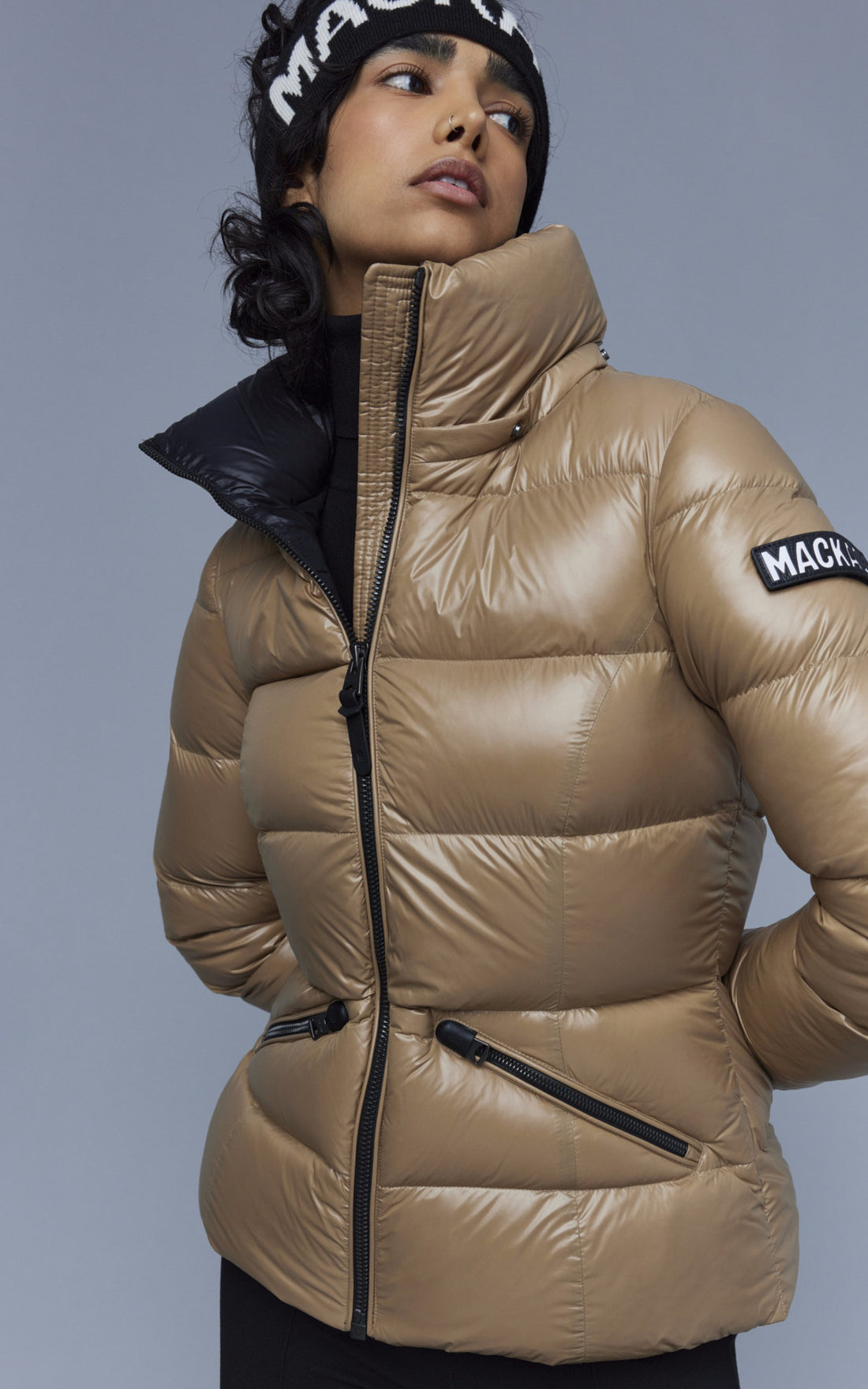 A &quot;MADALYNE-V&quot; Camel Mackage Ves Doudoune Femme closed photo