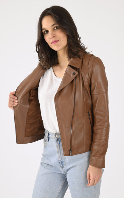 A &quot;LOVELY&quot; Cognac Giorgio &amp; Mario Blouson Femme interior photo