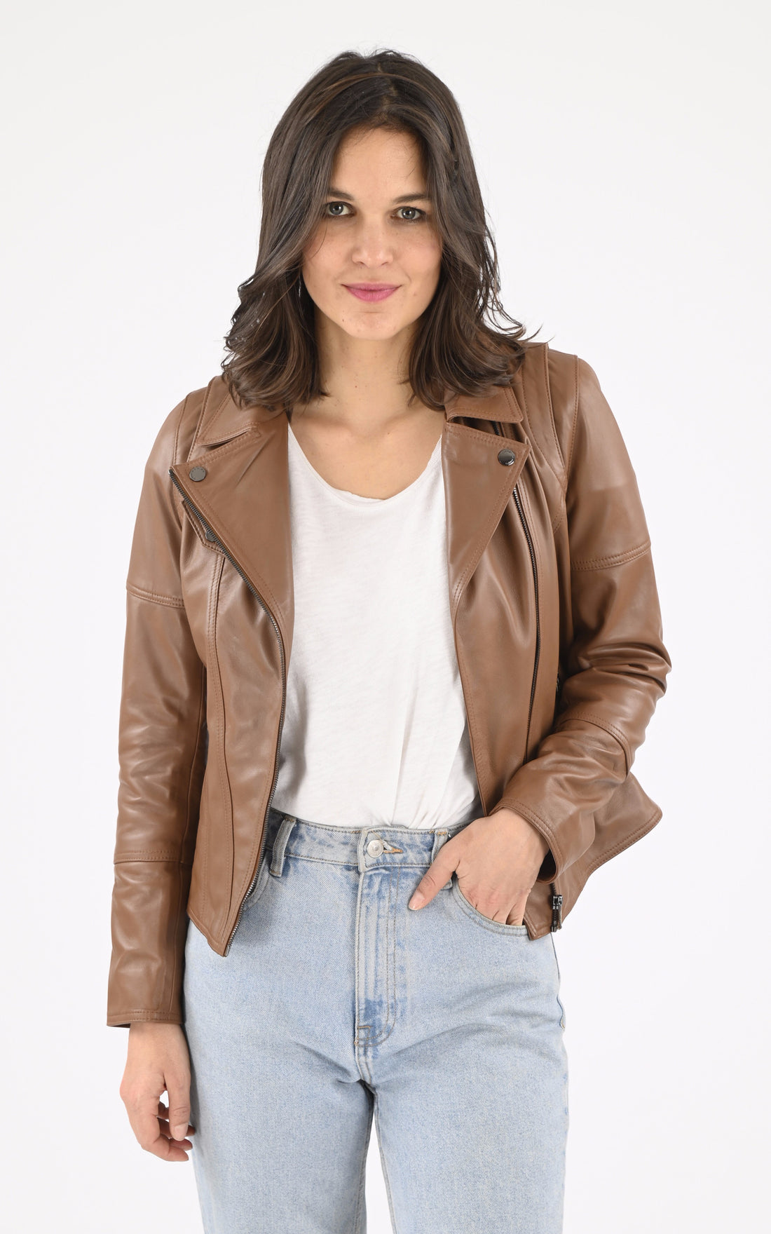 A &quot;LOVELY&quot; Cognac Giorgio &amp; Mario Blouson Femme opened photo