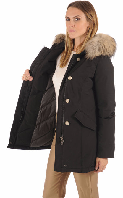A &quot;ARCTIC PARKA WWOU0538&quot; Noir Woolrich 3/4 Parka Femme interior photo