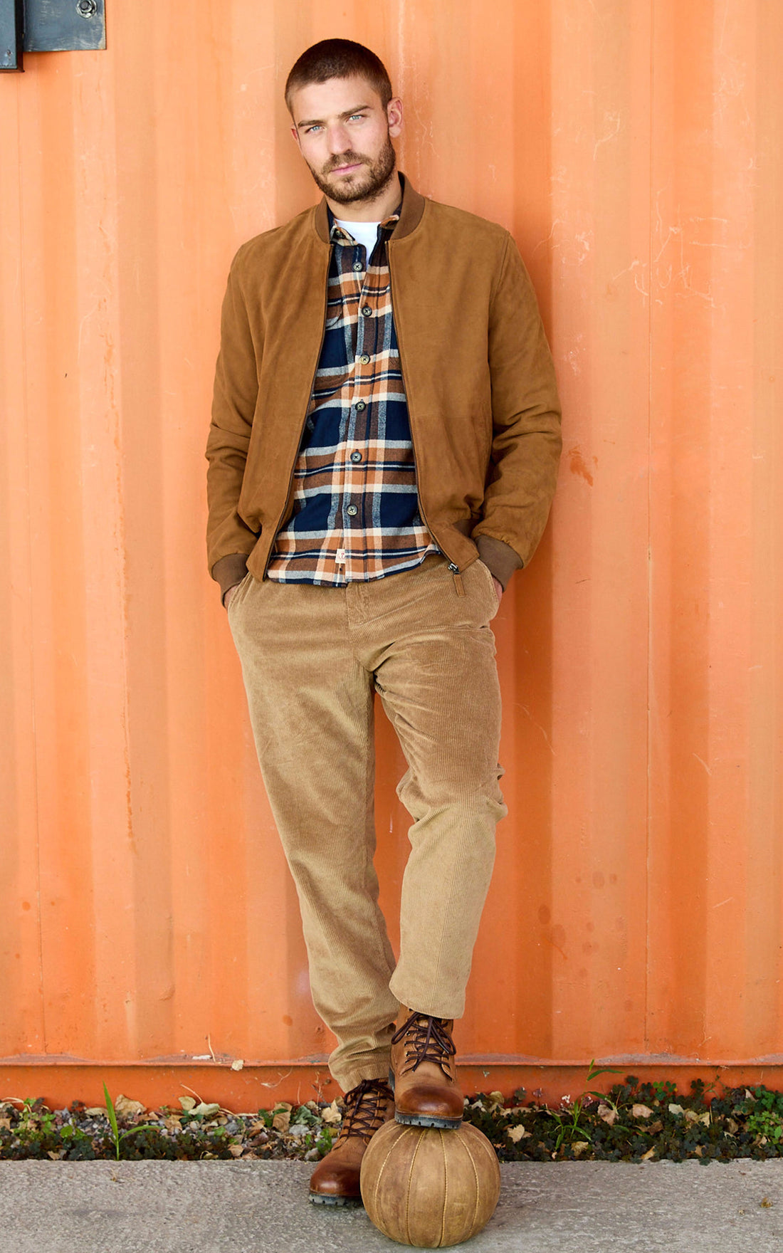A &quot;24WSU66 181&quot; Camel Whitesand Pantalon Homme opened photo
