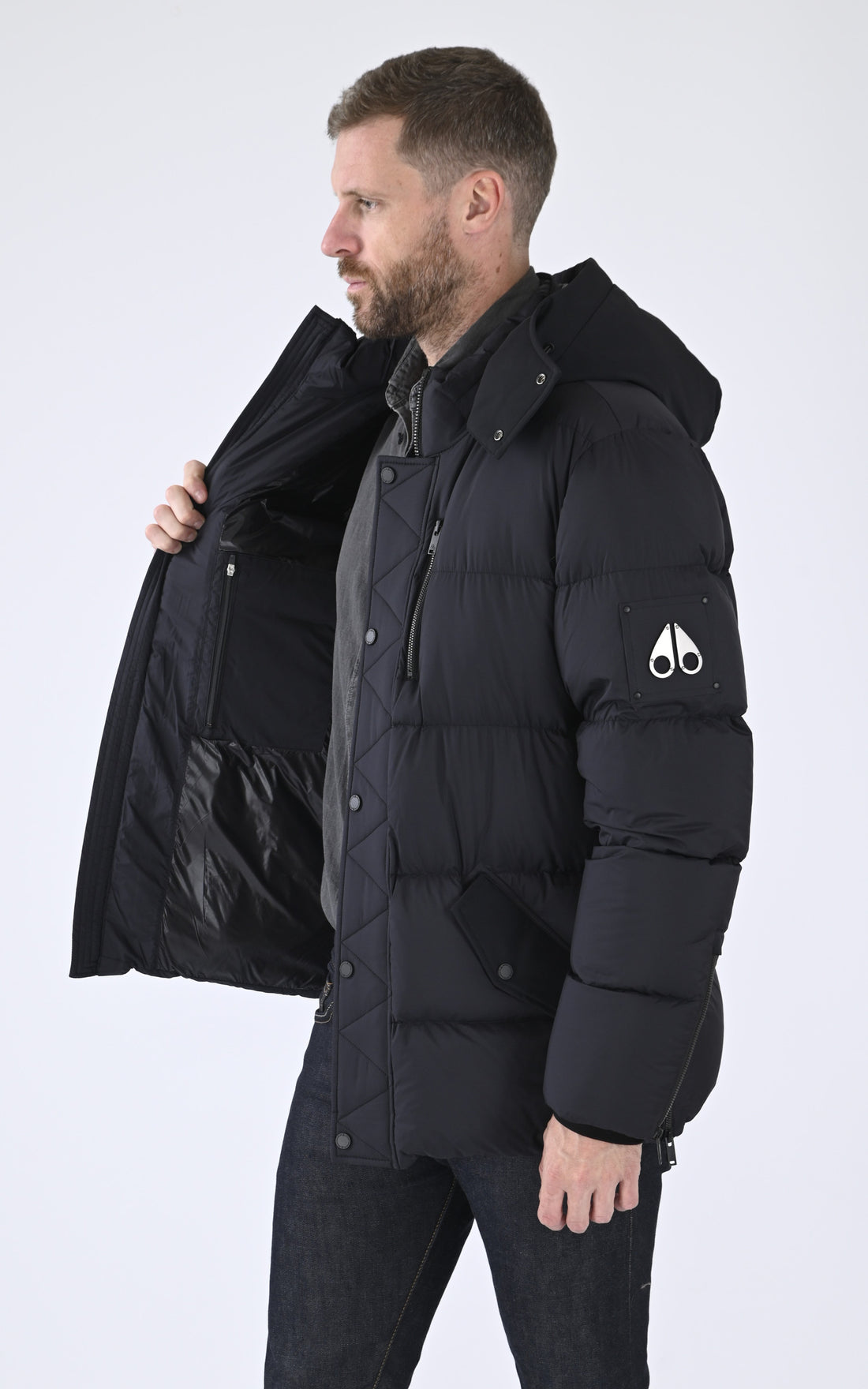 A &quot;EVEREST 3Q M34MJ196&quot; Noir Moose Knuckles Ves Doudoune Homme opened photo