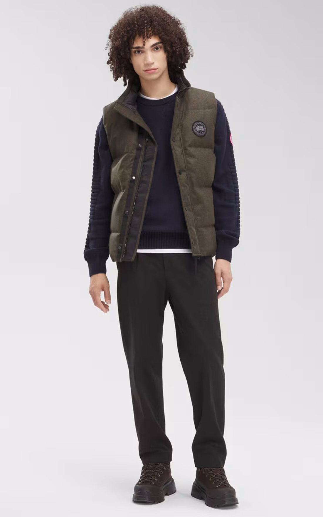 A &quot;Garson Vest WOOL 4151M1&quot; Kaki Canada Goose gil_doudoune Homme opened photo