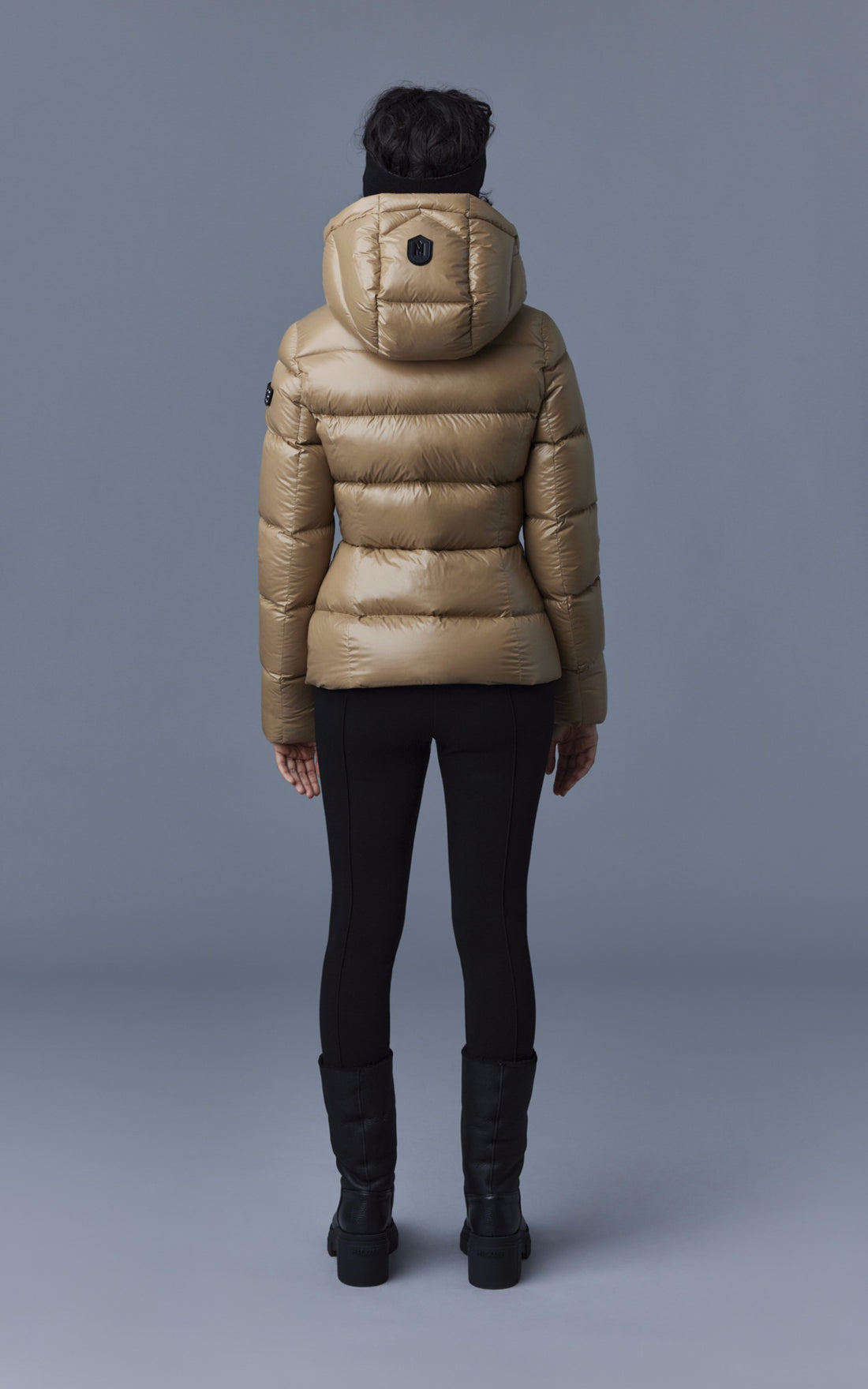 A &quot;MADALYNE-V&quot; Camel Mackage Ves Doudoune Femme closed photo