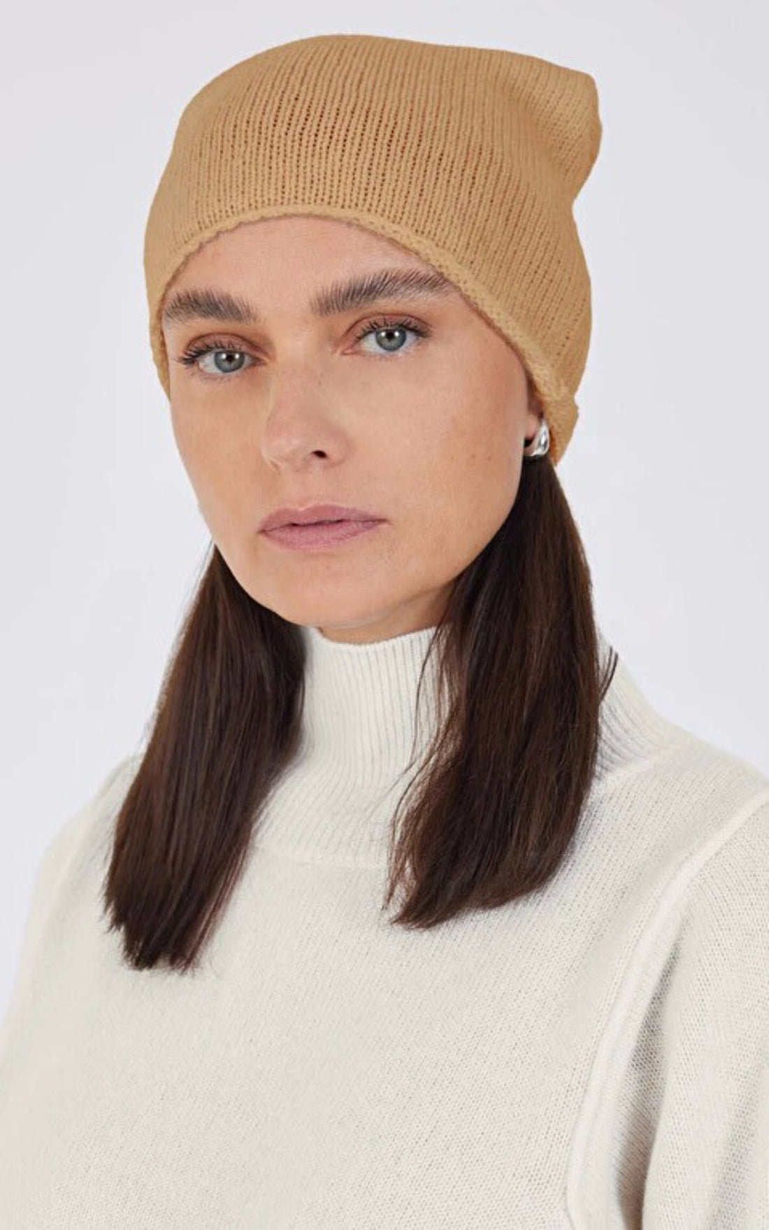 A &quot;INES 4501029C&quot; Camel Notshy Bonnet Femme closed photo