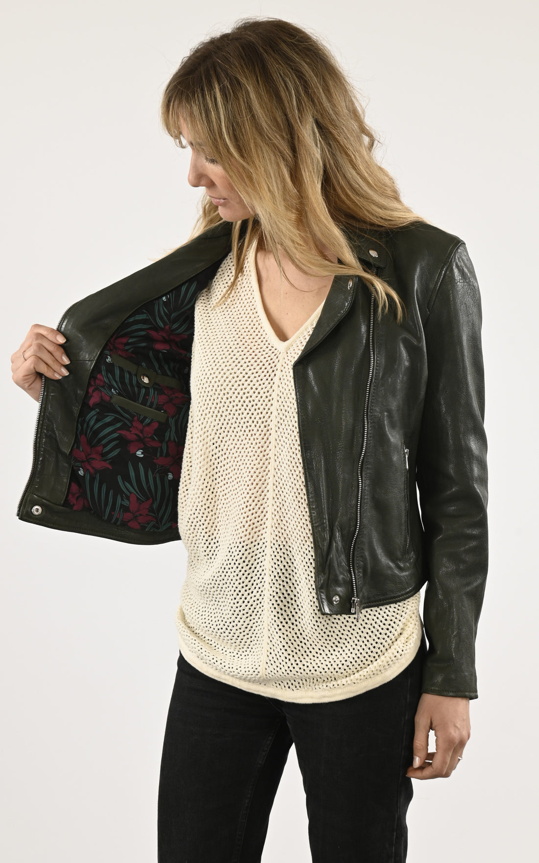 A &quot;OLYMPE 101964&quot; Kaki Rose Garden Blouson Femme opened photo