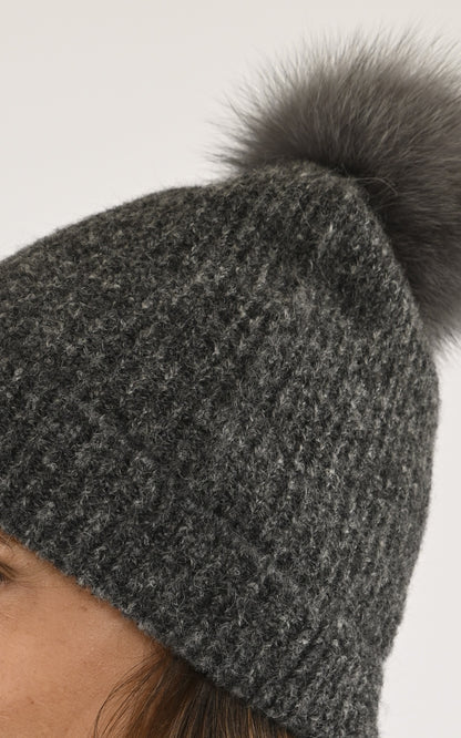 A &quot;428/14&quot; Gris Lea Clement Bonnet Femme details photo