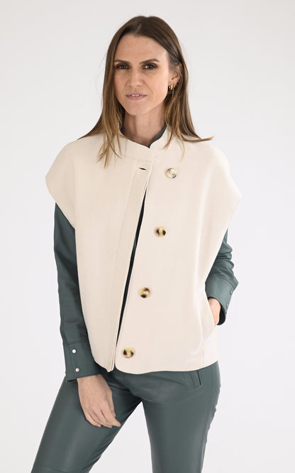 A &quot;ZELIE 65066&quot; Beige Oakwood Gilet Femme opened photo