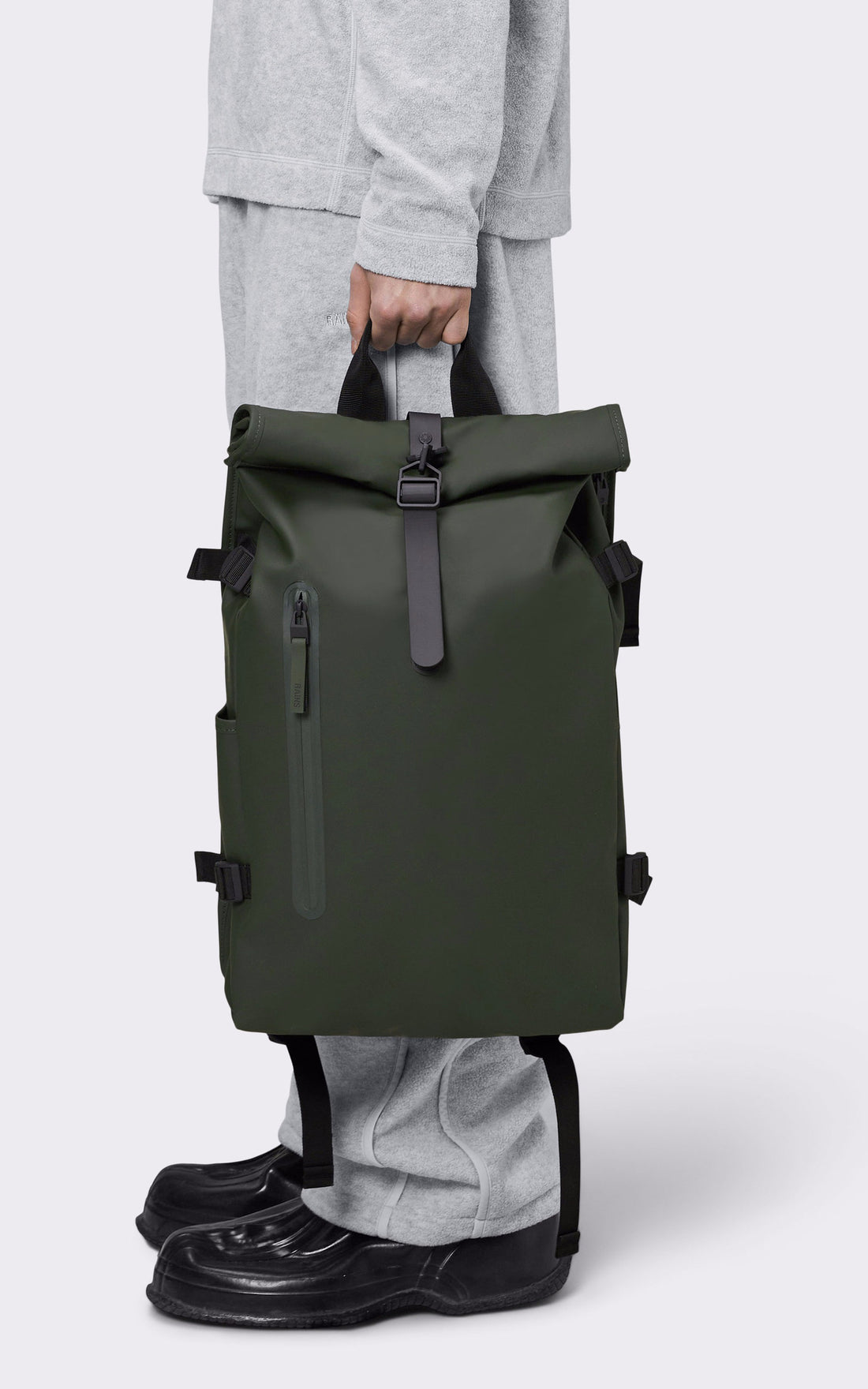 A &quot;14590 ROLLTOP RUCKSACK LARGE&quot; Vert Rains Sac A Dos Mixte opened photo
