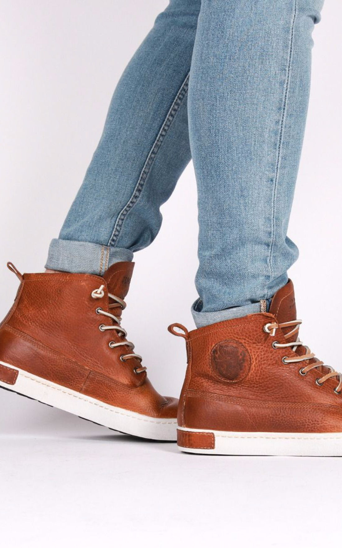 A &quot;GM06&quot; Cognac Blackstone Baskets Homme closed photo