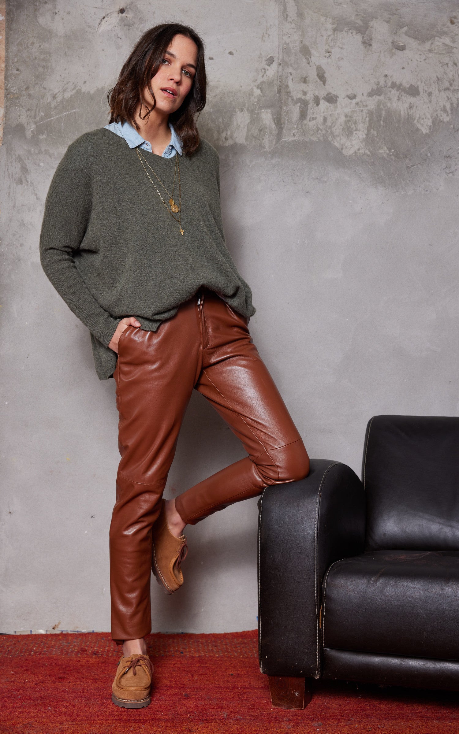 A &quot;INES&quot; Caramel La Canadienne Pantalon Femme details photo