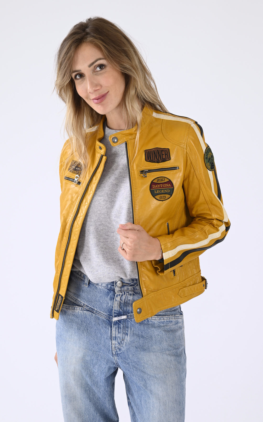 A &quot;WARTBUGY 103546&quot; Jaune Rose Garden Blouson Femme opened photo