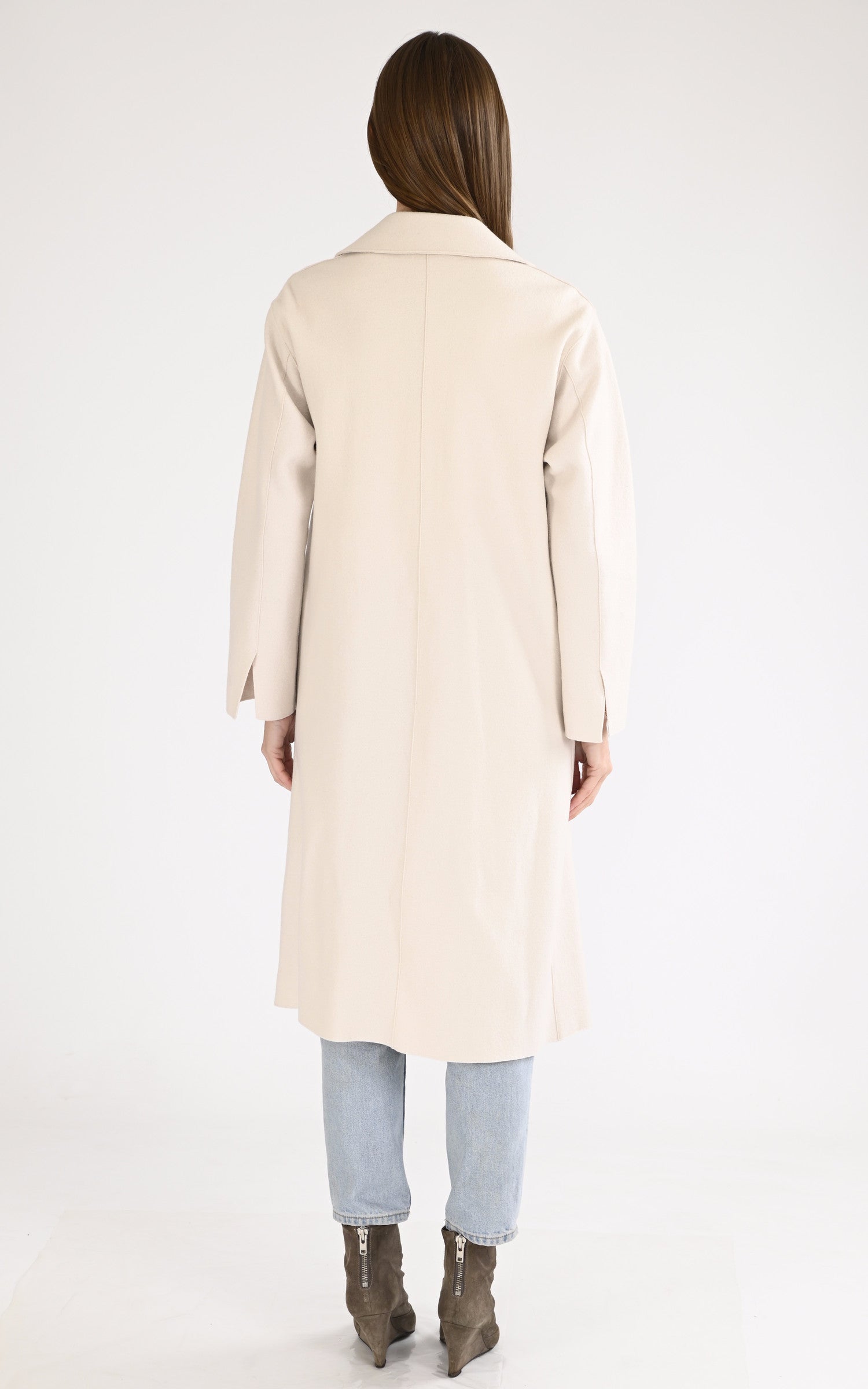 A &quot;SIMONE 65064&quot; Beige Oakwood Manteau Femme back photo