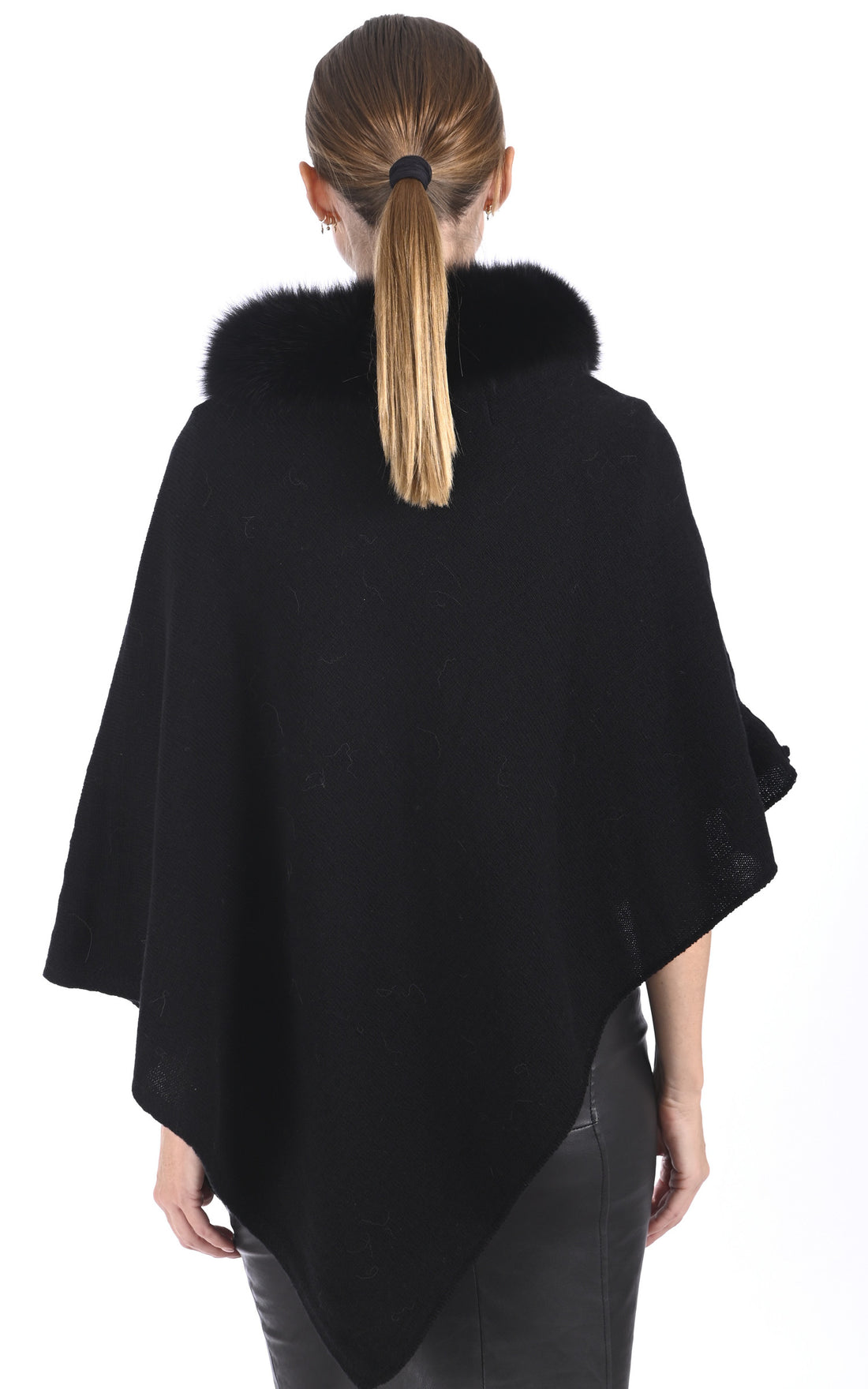 A &quot;540/30&quot; Noir Lea Clement Cape Femme opened photo
