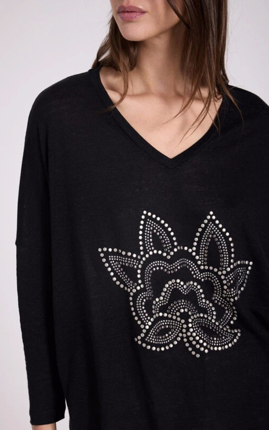 A &quot;NANCEY 4605115&quot; Noir Notshy T-shirt Femme opened photo