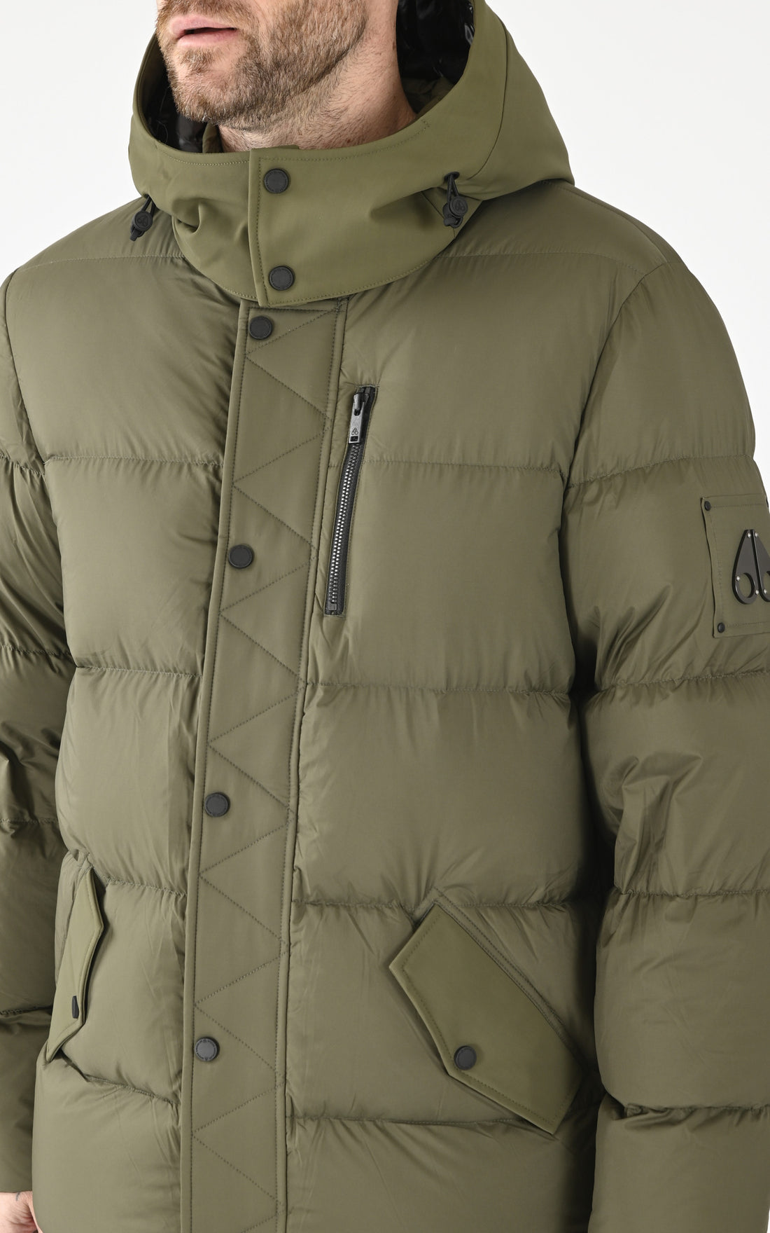 A &quot;EVEREST 3Q M34MJ196&quot; Kaki Moose Knuckles Ves Doudoune Homme opened photo