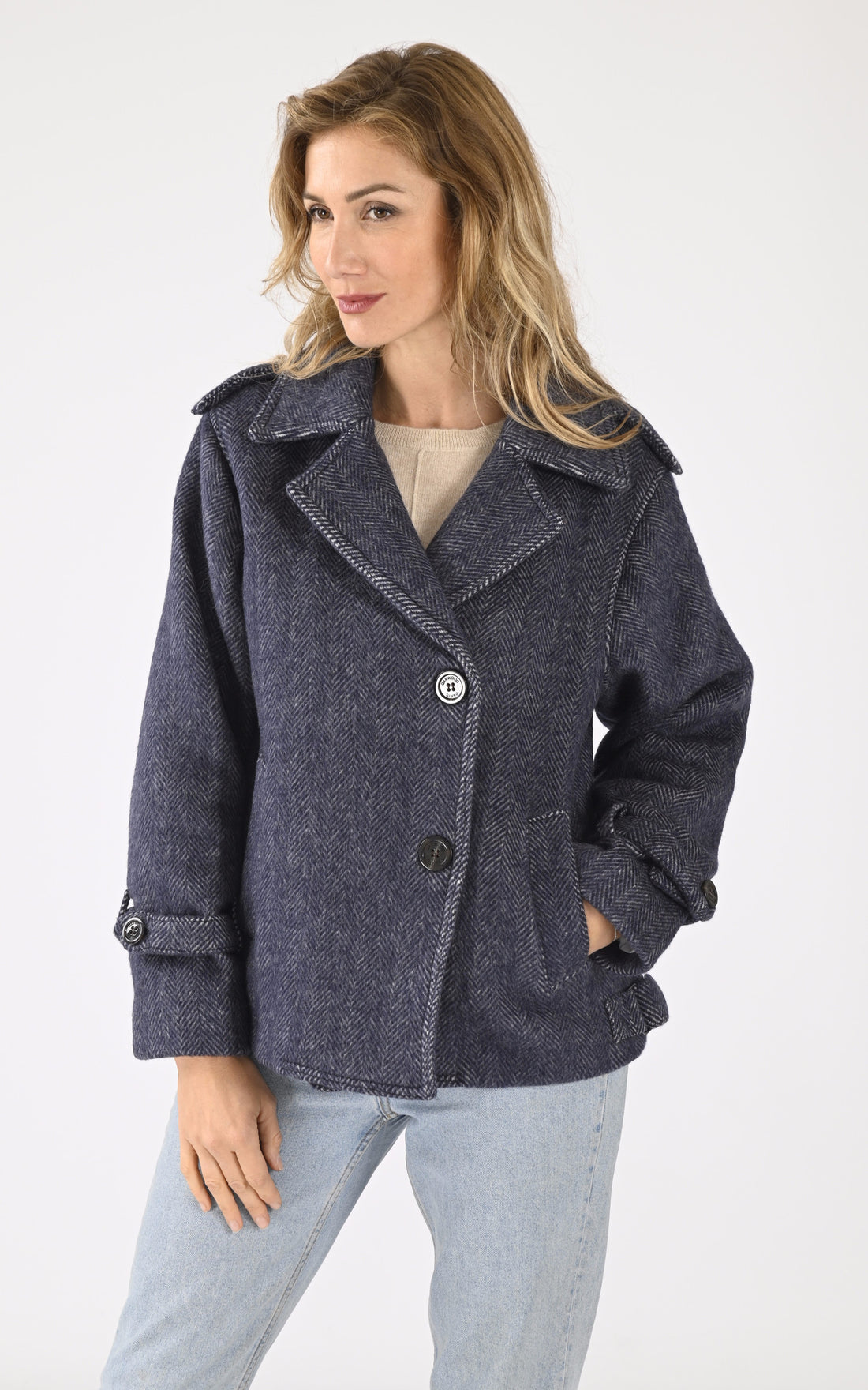 A &quot;NEBLINA 64994&quot; Bleu Oakwood Veste Femme closed photo