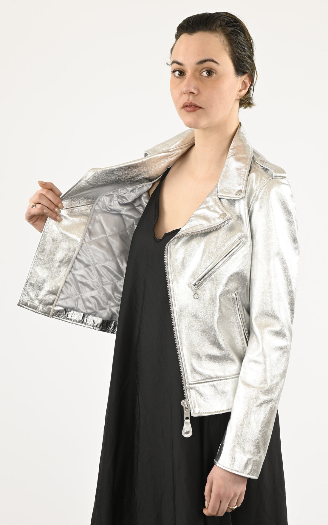 A &quot;LCW1601D&quot; Silver Schott Perfecto Femme closed photo