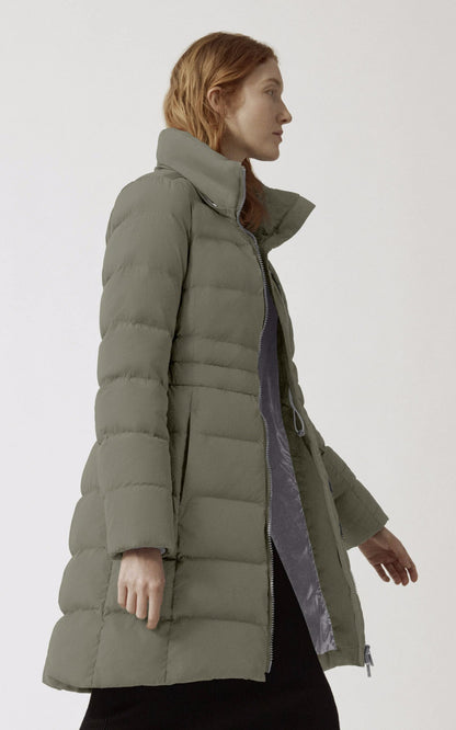 A &quot;AURORA PARKA 3901W&quot; Kaki Canada Goose 3/4 Doudoune Femme closed photo