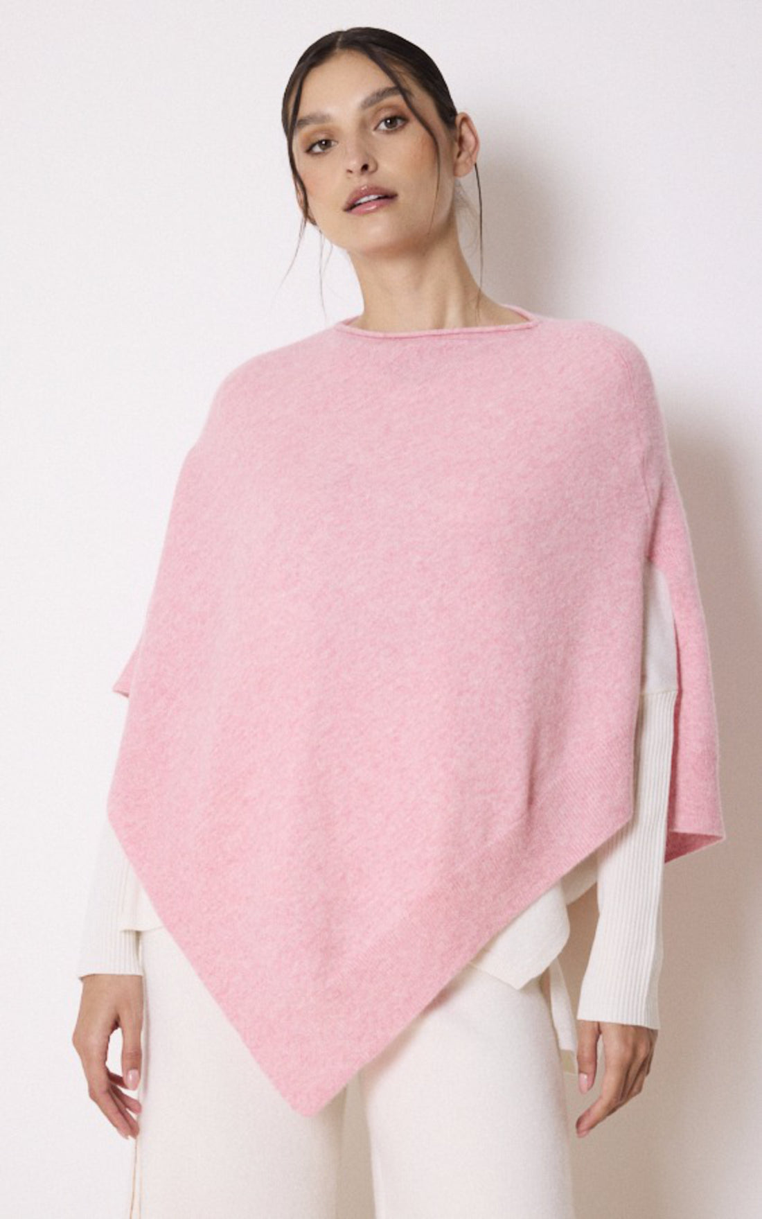 A &quot;AUGUSTE 4601042C&quot; Rose Notshy Cape Femme opened photo