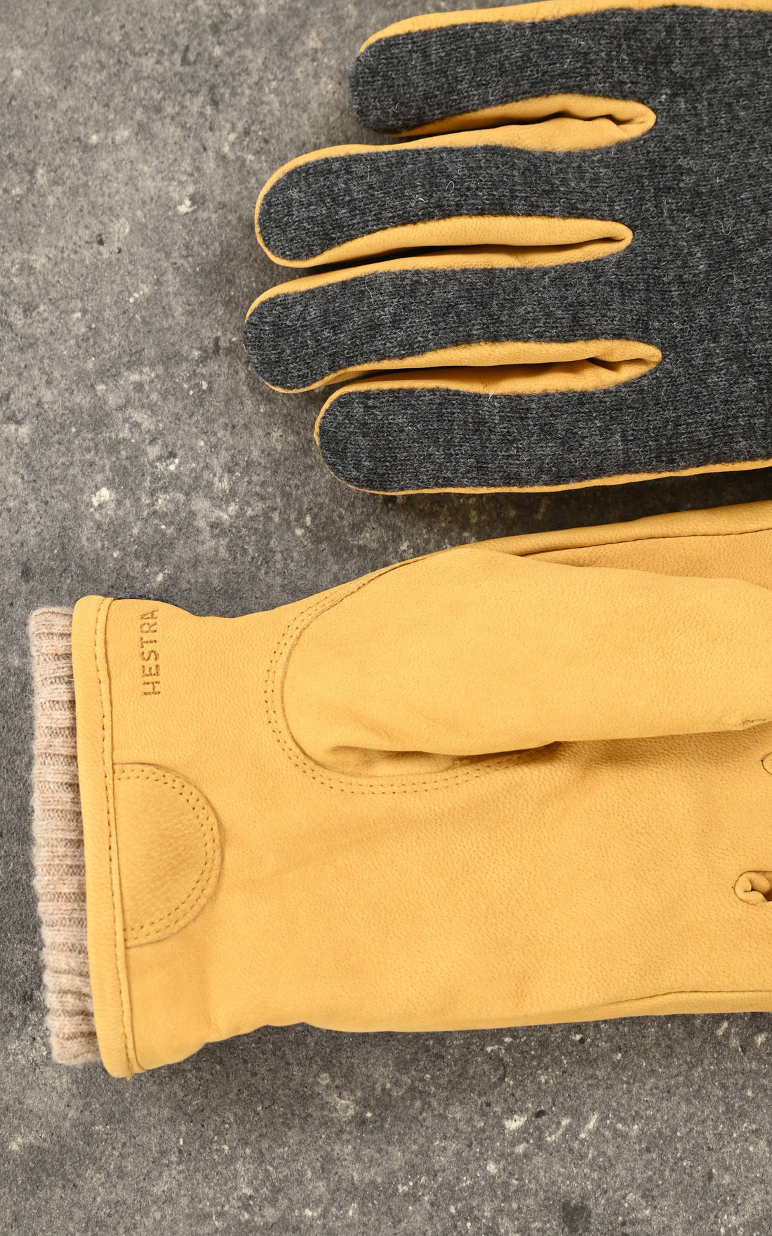A &quot;2001730 NOAH&quot; Jaune Hestra Gants Homme closed photo
