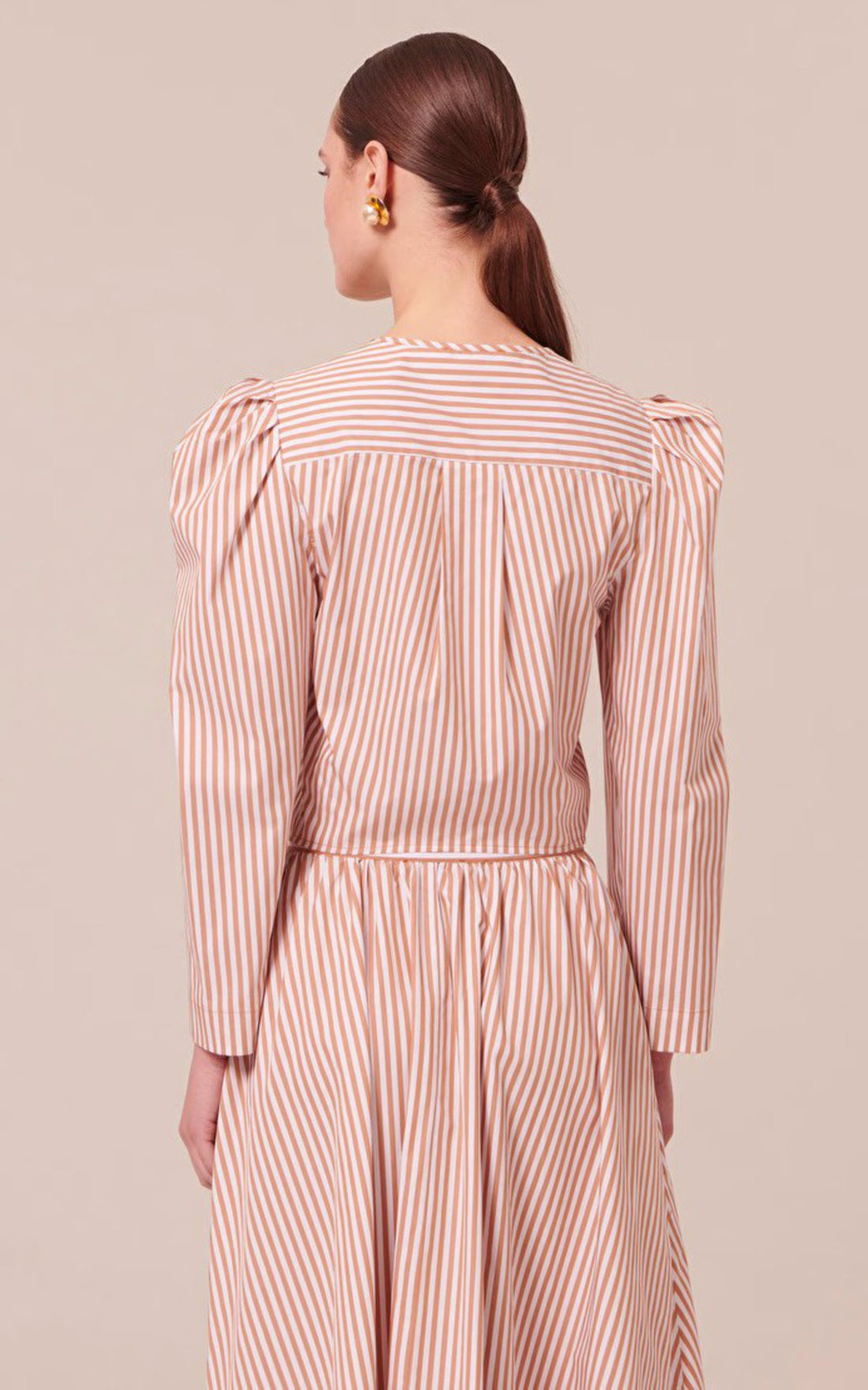 A &quot;CLEO&quot; Marron Tara Jarmon Chemise Femme details photo