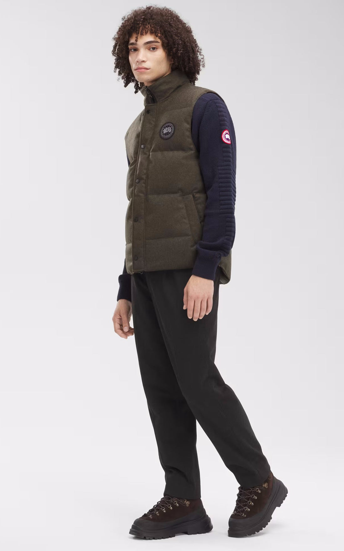 A &quot;Garson Vest WOOL 4151M1&quot; Kaki Canada Goose gil_doudoune Homme opened photo