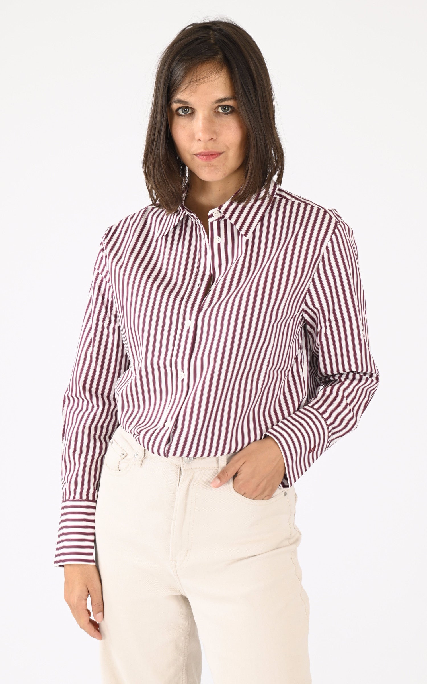 A &quot;CLARISSE&quot; Bordeaux Tara Jarmon Top Femme opened photo