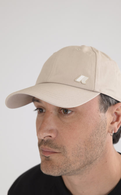 A &quot;ROB K51462W&quot; Beige K-Way Casquette Mixte details photo