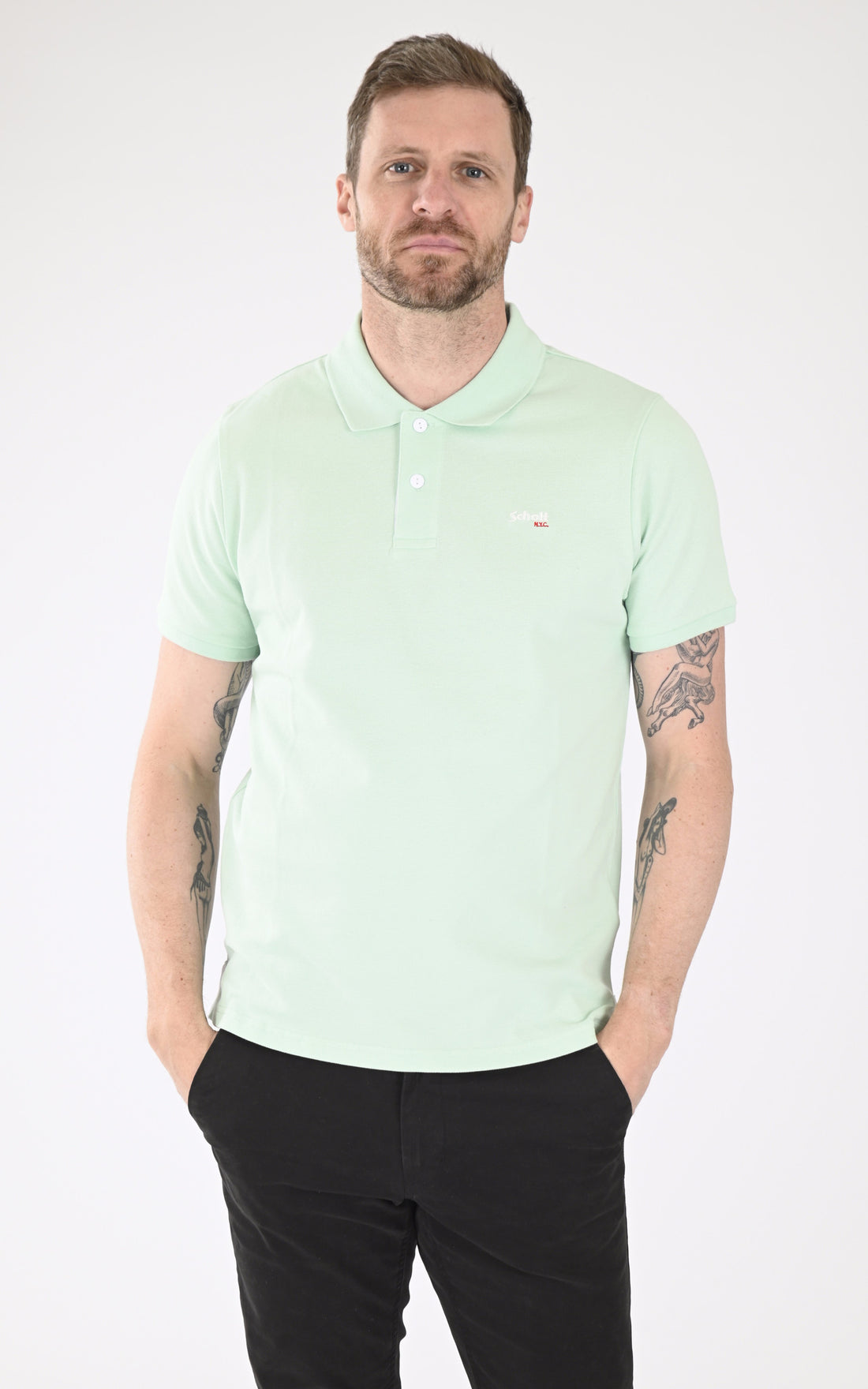 A &quot;PSMILTON&quot; Vert Schott Polo Homme opened photo