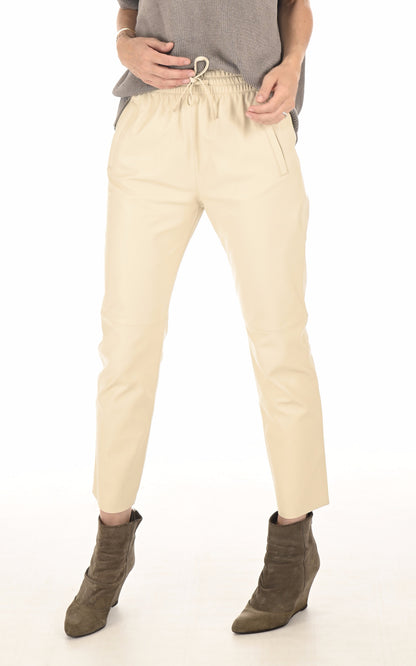 A &quot;GIFT 63641&quot; Beige Oakwood Pantalon Femme closed photo