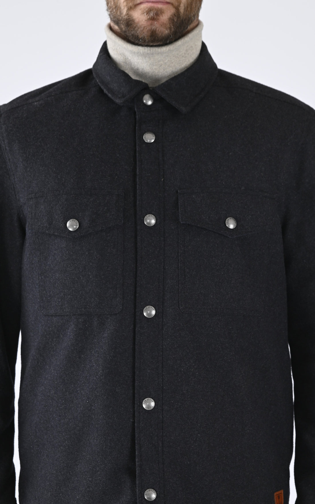 A &quot;PEAK 103329&quot; Gris Iron&amp;Resin Chemise Homme opened photo