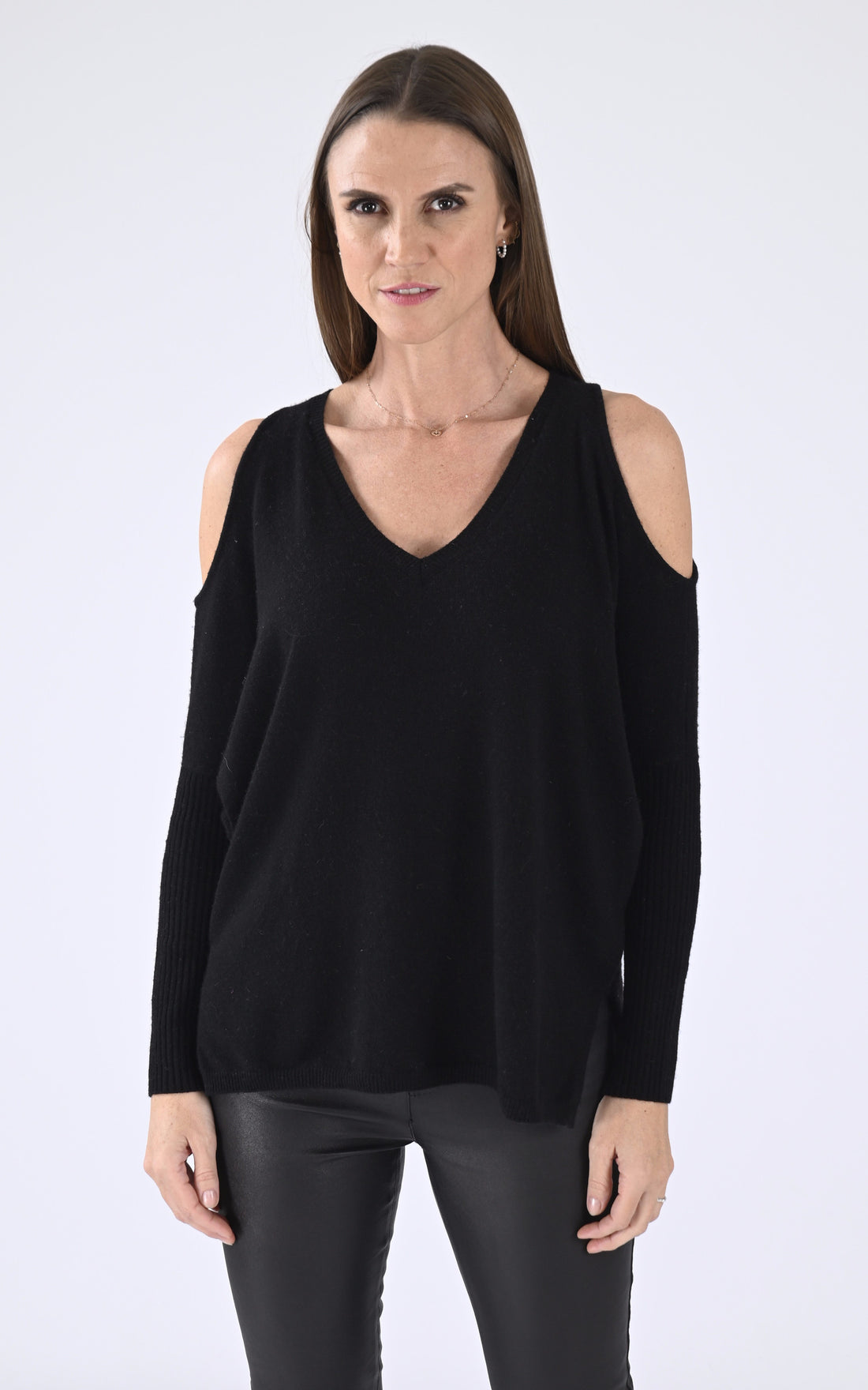 A &quot;TONIA 4404010&quot; Noir Notshy pull_poncho Femme opened photo