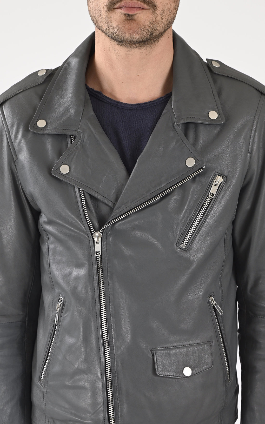 A &quot;ROCKY&quot; Gris Serge Pariente Perfecto Homme opened photo